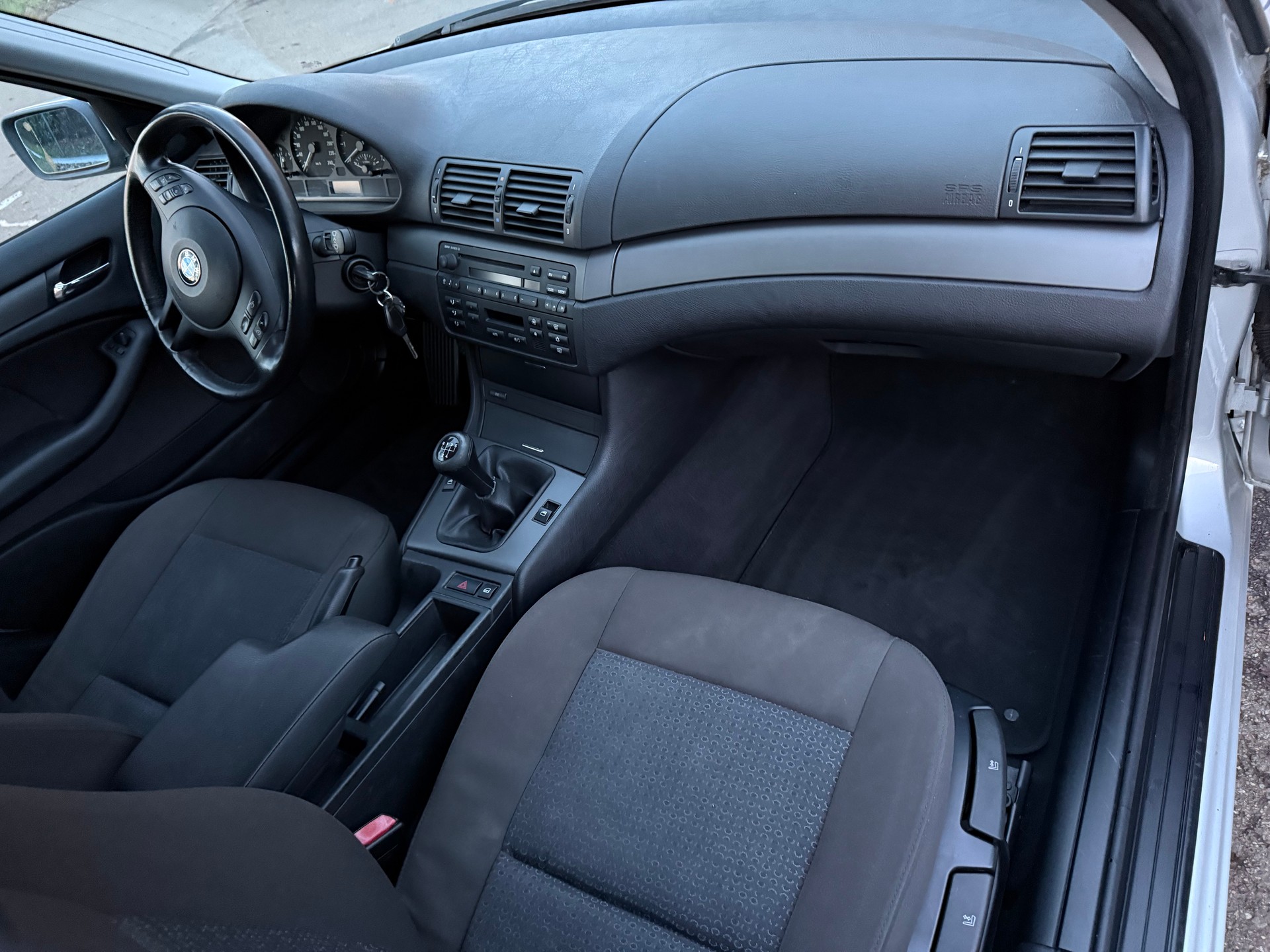BMW 318i Touring Efficiency-image-16