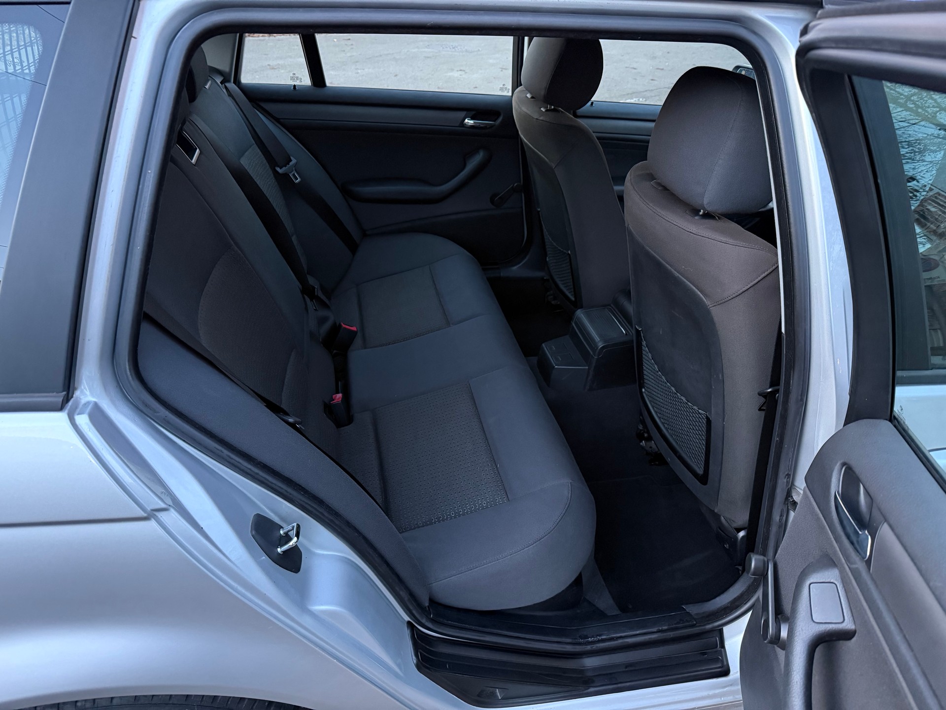 BMW 318i Touring Efficiency-image-15