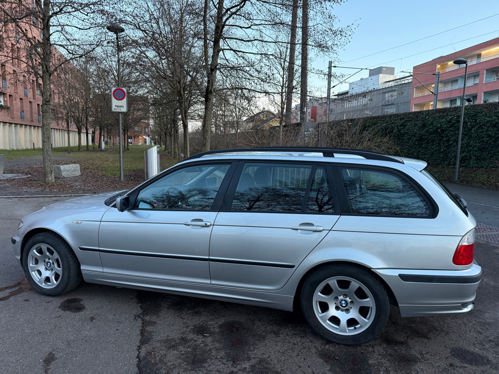 BMW 318i Touring Efficiency-image-10