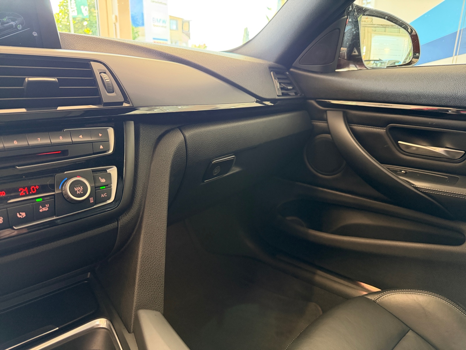 BMW M4 Coupé DKG-image-11