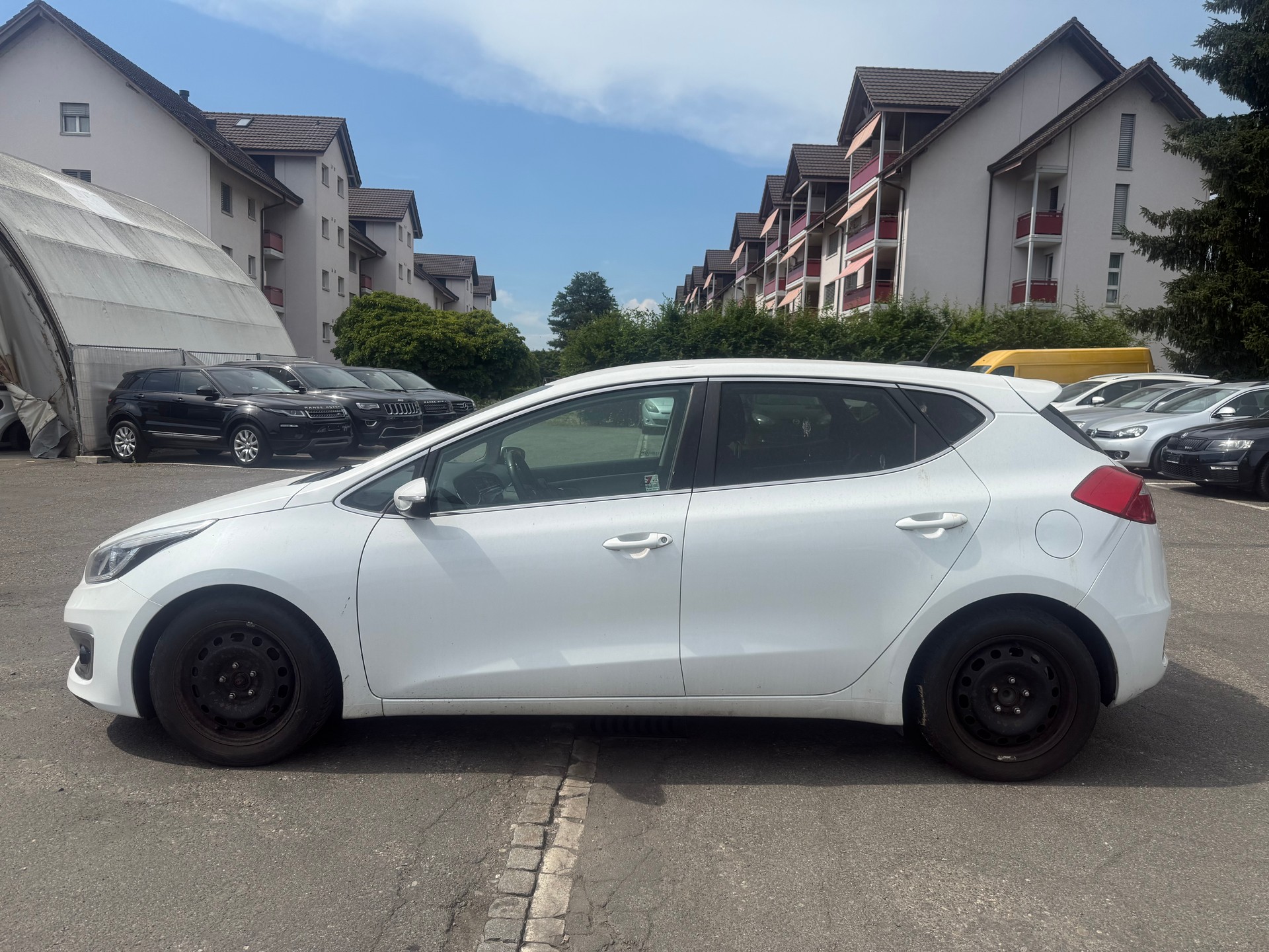 KIA Cee'd 1.0 T-GDi Swiss Champion-image-2