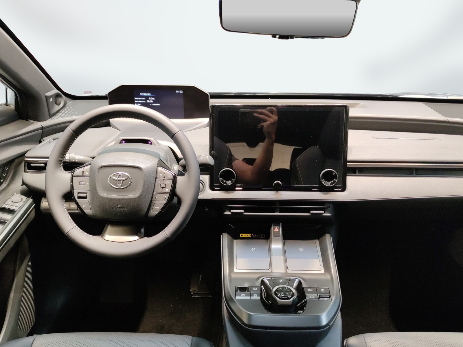 TOYOTA bZ4X Touring Premium AWD-image-9