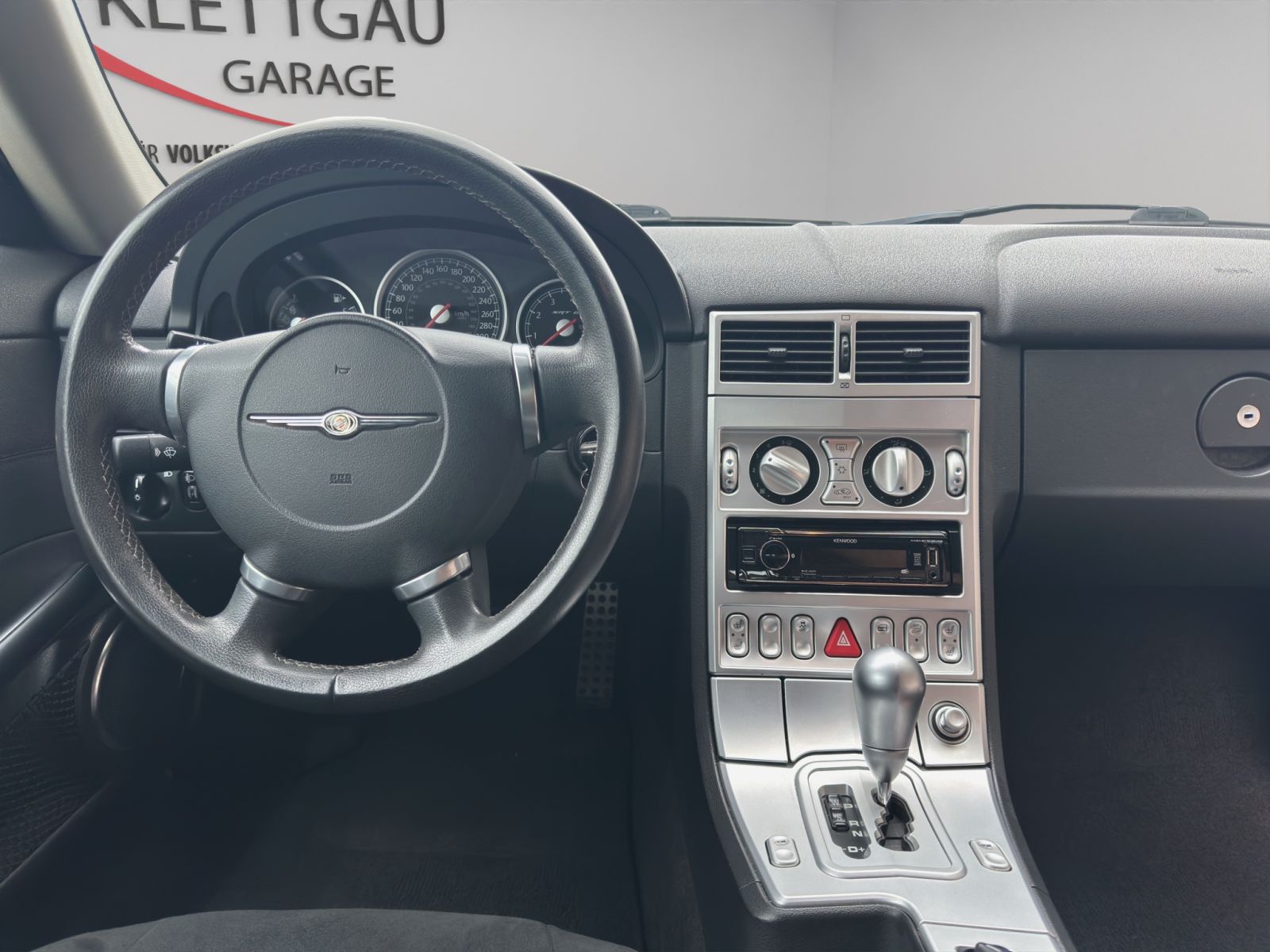 CHRYSLER Crossfire SRT6-image-14