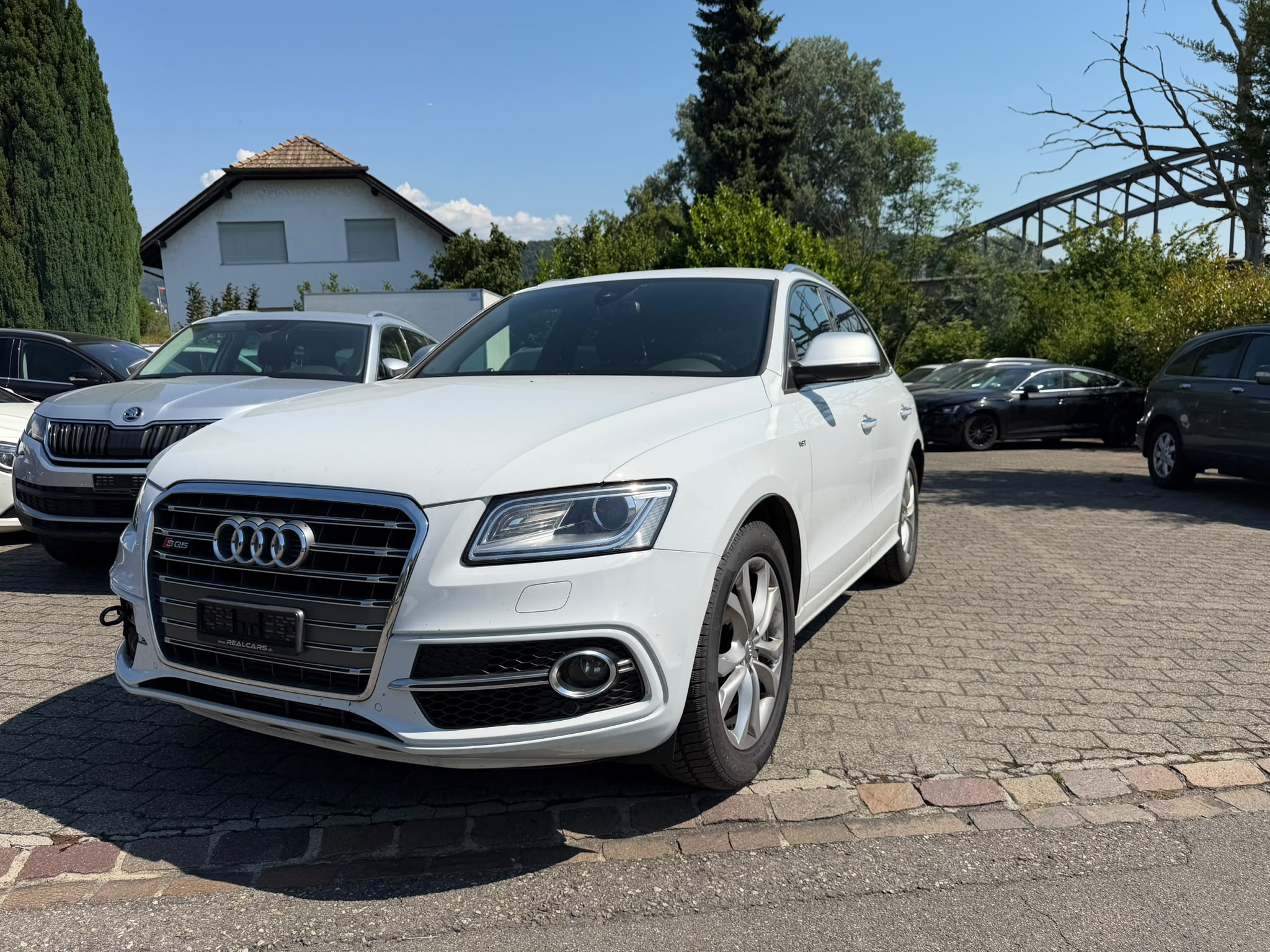 Car photo