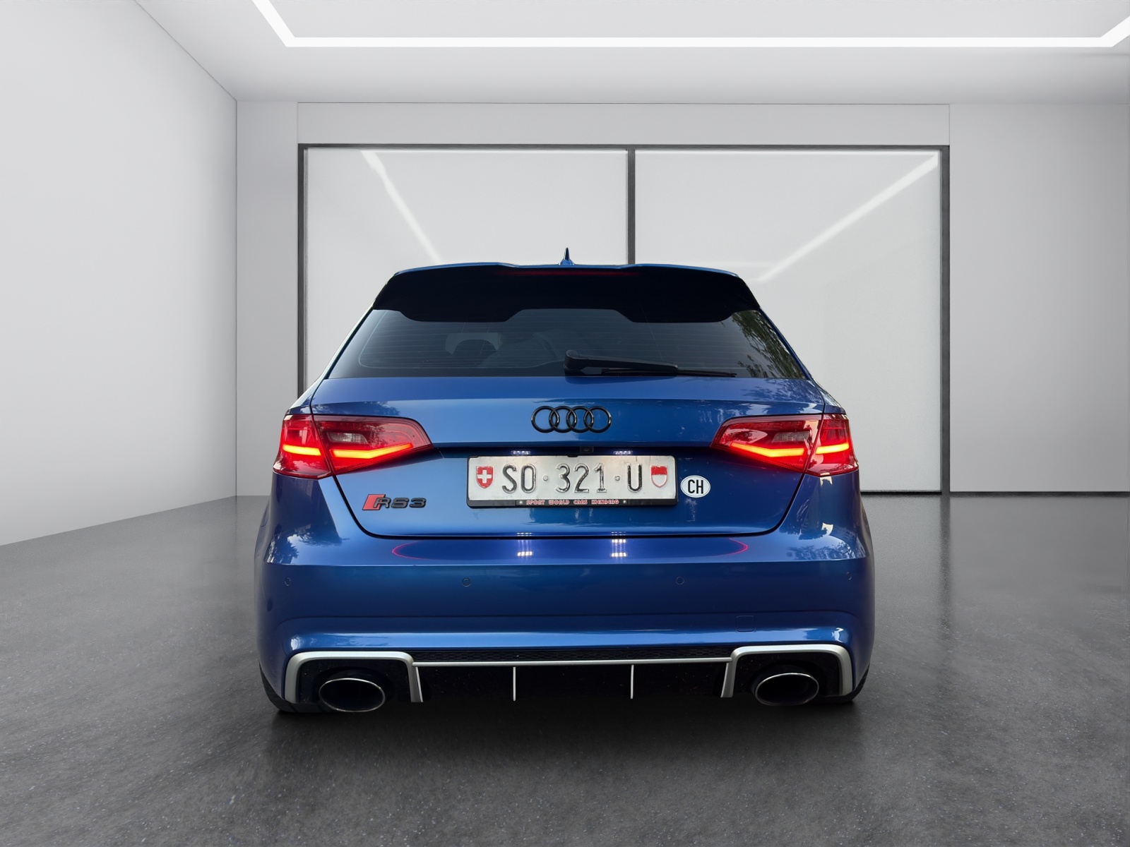 AUDI RS3 2.5 TSI quattro S-tronic-image-19