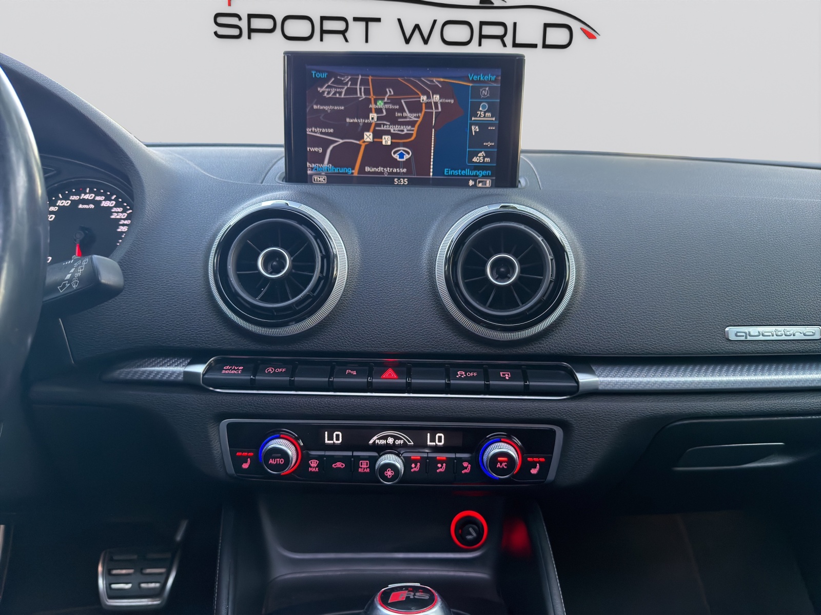 AUDI RS3 2.5 TSI quattro S-tronic-image-18
