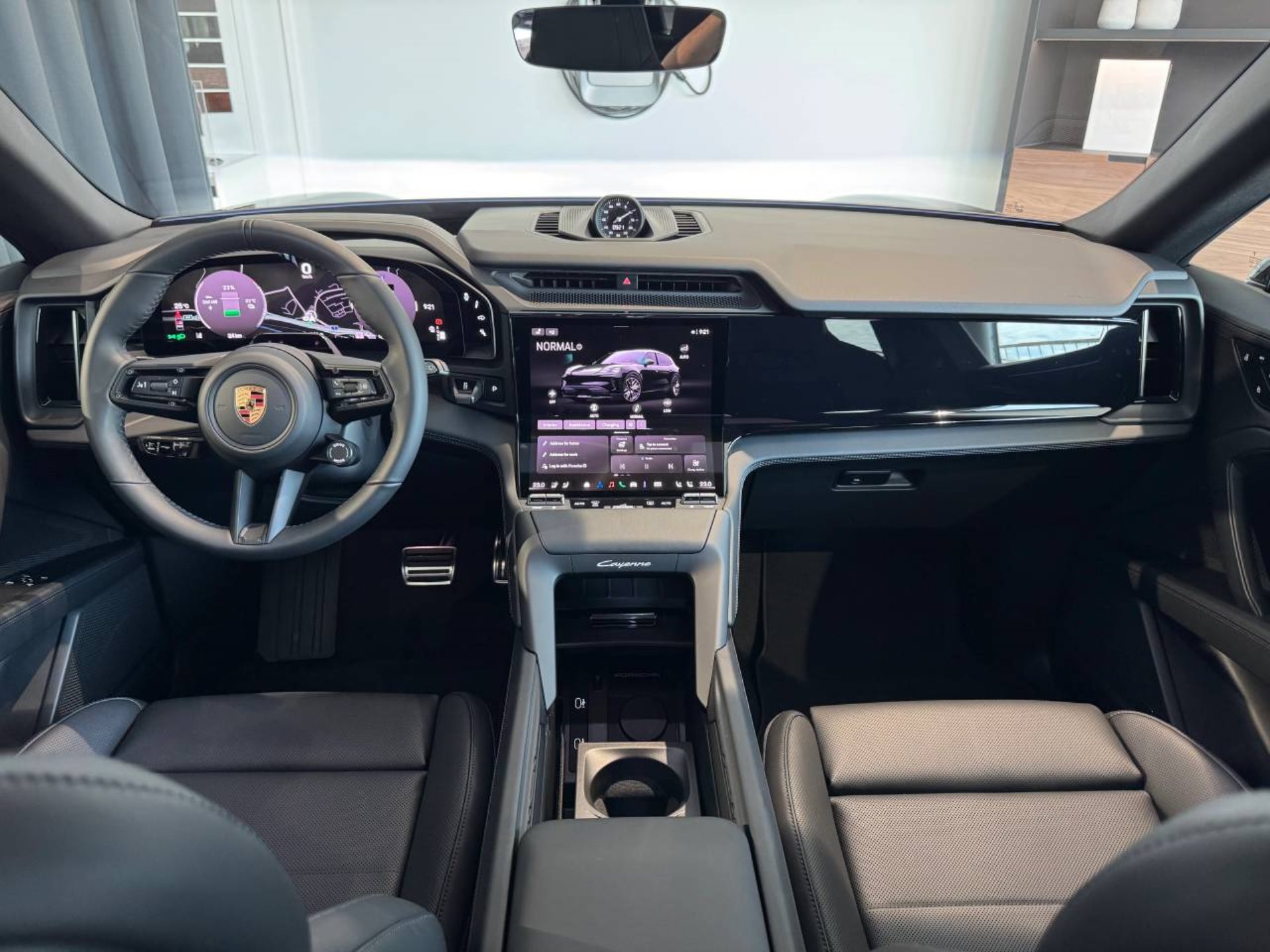 PORSCHE Cayenne Electric-image-16