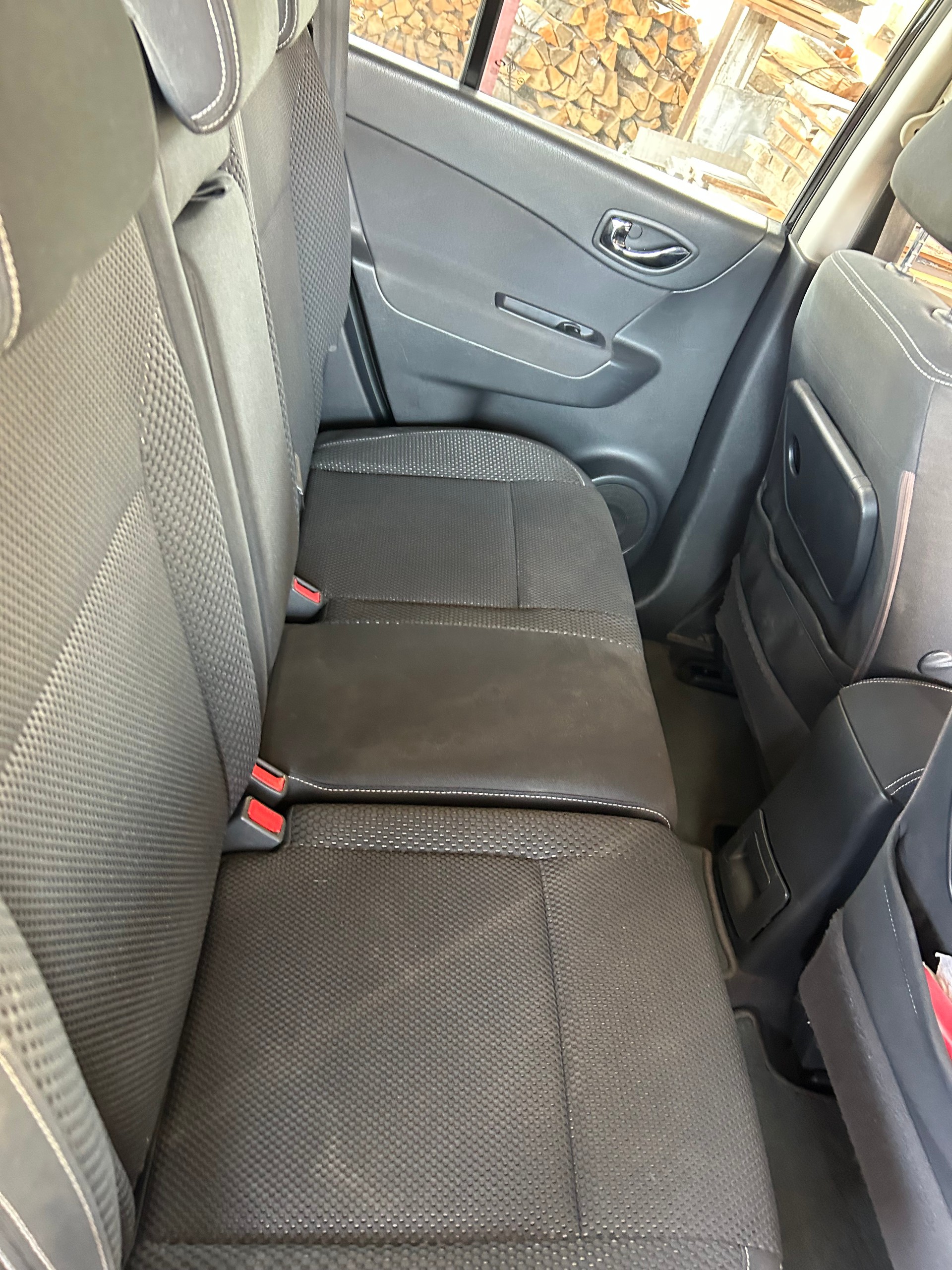 RENAULT Koleos 2.0 dCi Dynamique 4x4-image-8