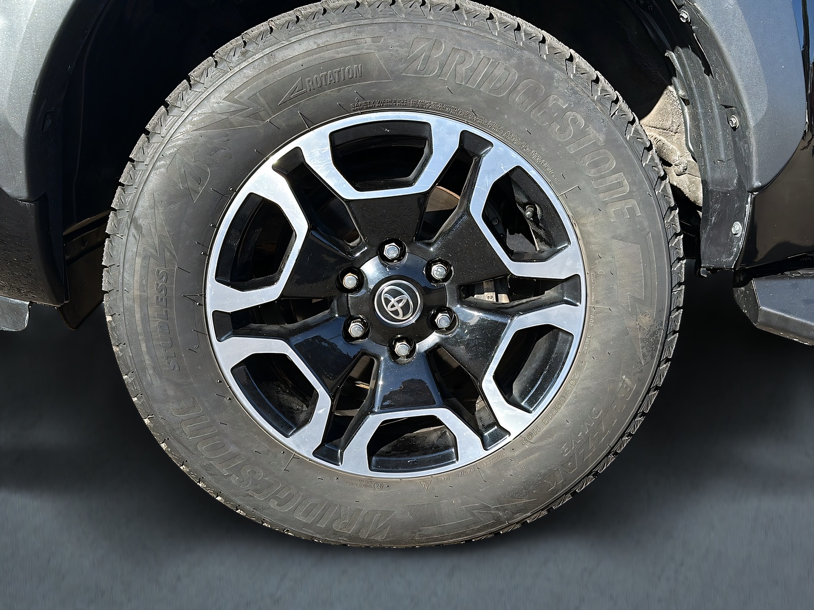 TOYOTA Hilux 2.8D-4D Invincible Double Cab 4x4 A-image-13