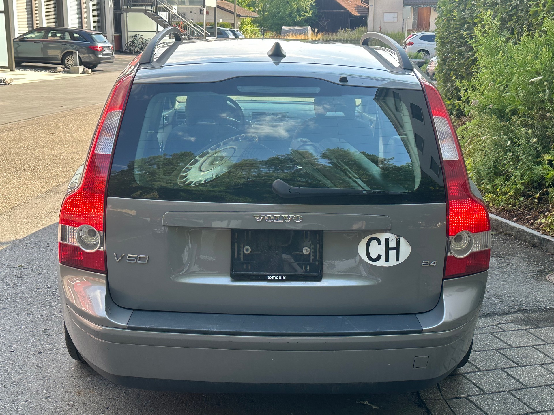 VOLVO V50 2.4-image-3
