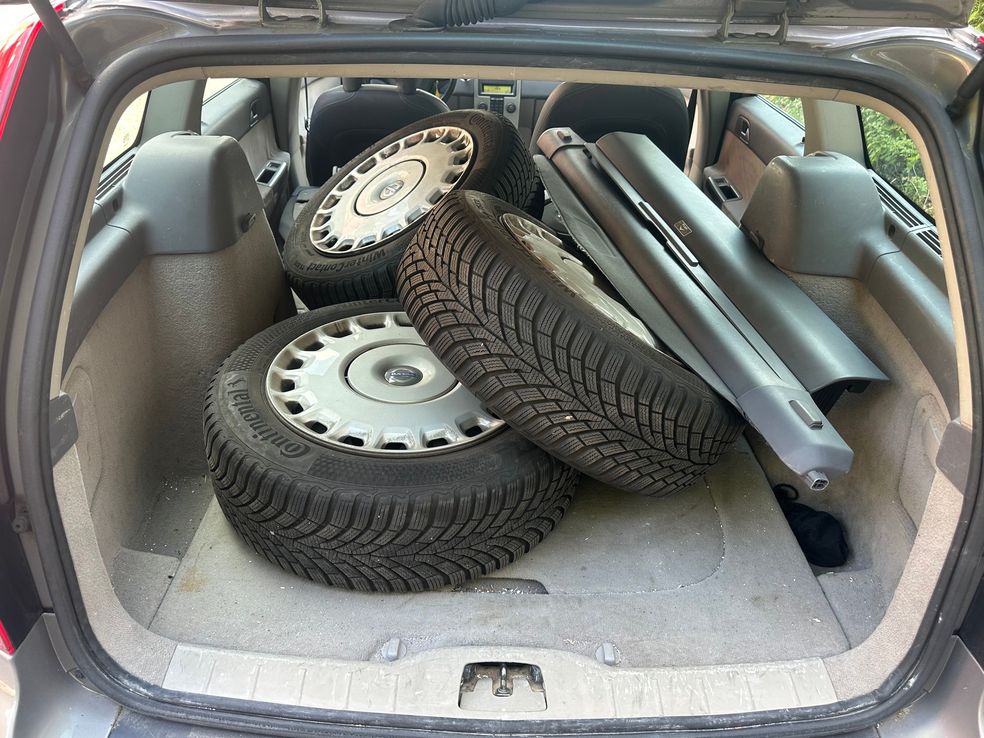 VOLVO V50 2.4-image-8