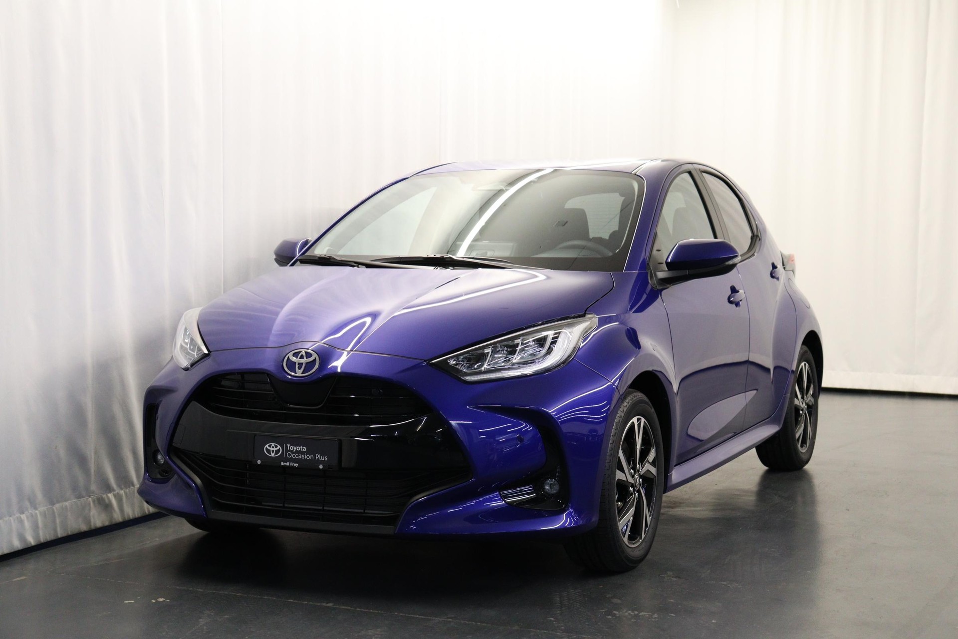TOYOTA Yaris 1.5 VVT-i HSD Trend-image-1