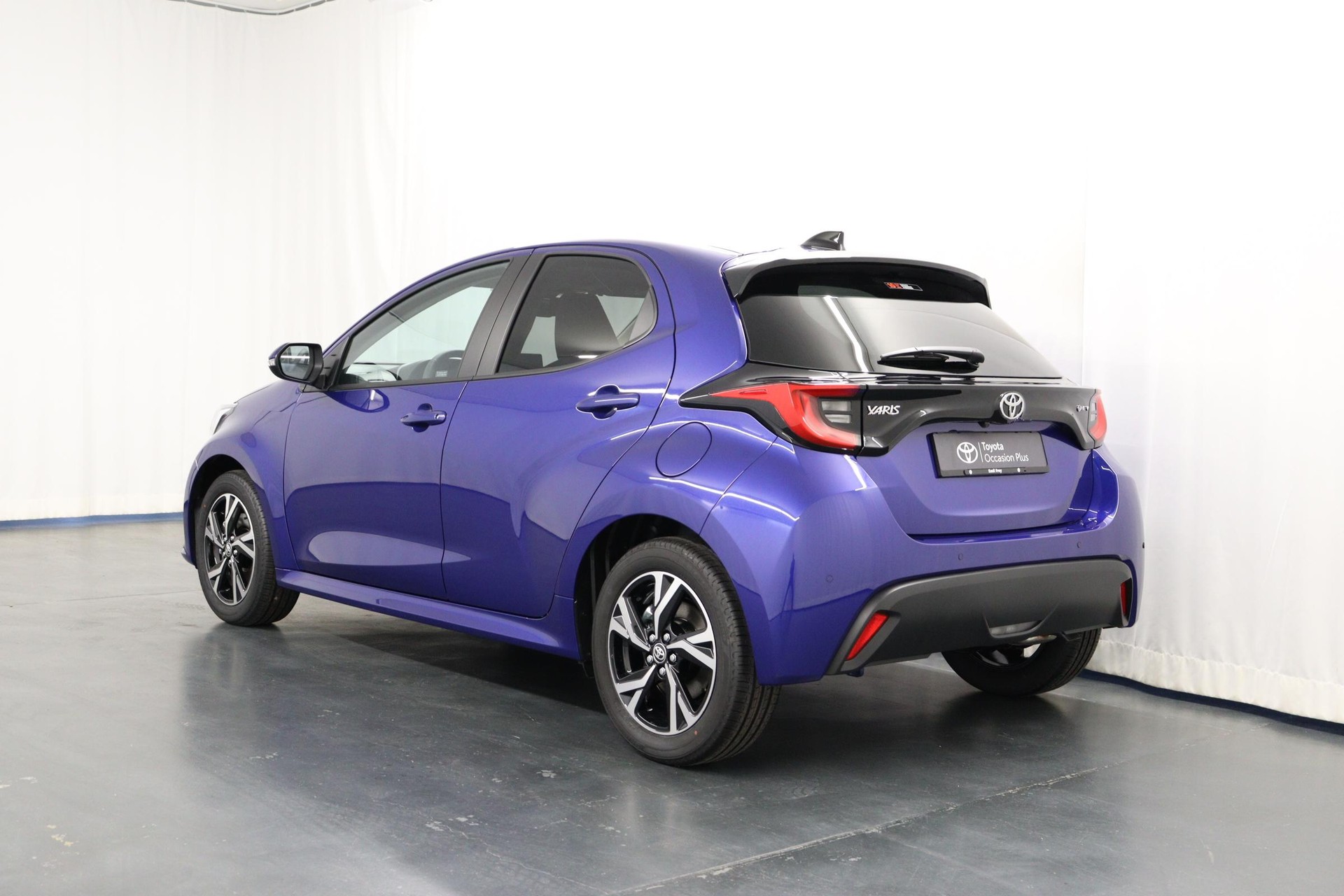 TOYOTA Yaris 1.5 VVT-i HSD Trend-image-5