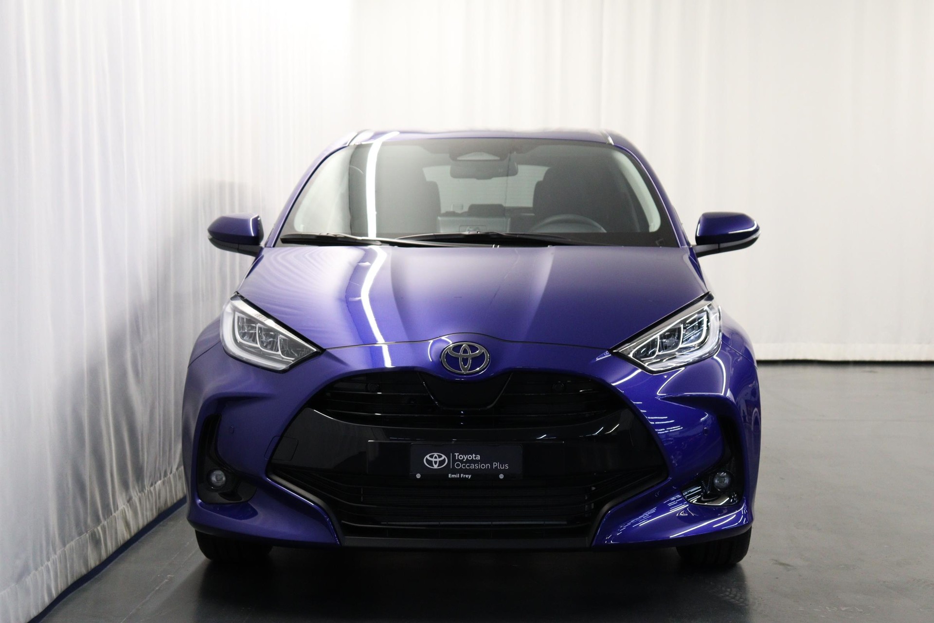TOYOTA Yaris 1.5 VVT-i HSD Trend-image-2