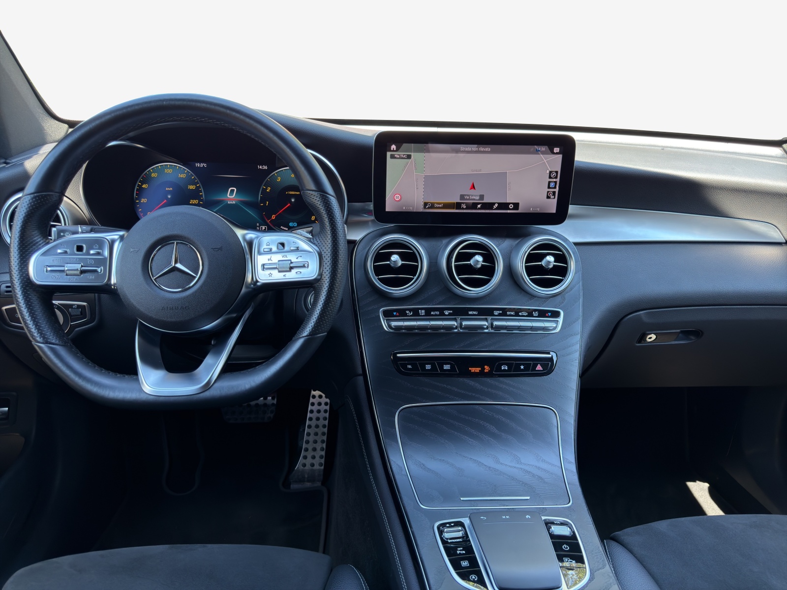 MERCEDES-BENZ GLC Coupé 200 AMG Line 4Matic 9G-Tronic-image-8