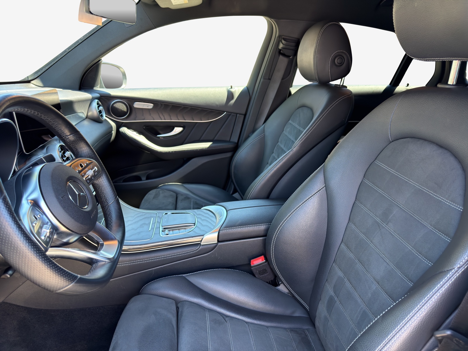 MERCEDES-BENZ GLC Coupé 200 AMG Line 4Matic 9G-Tronic-image-7
