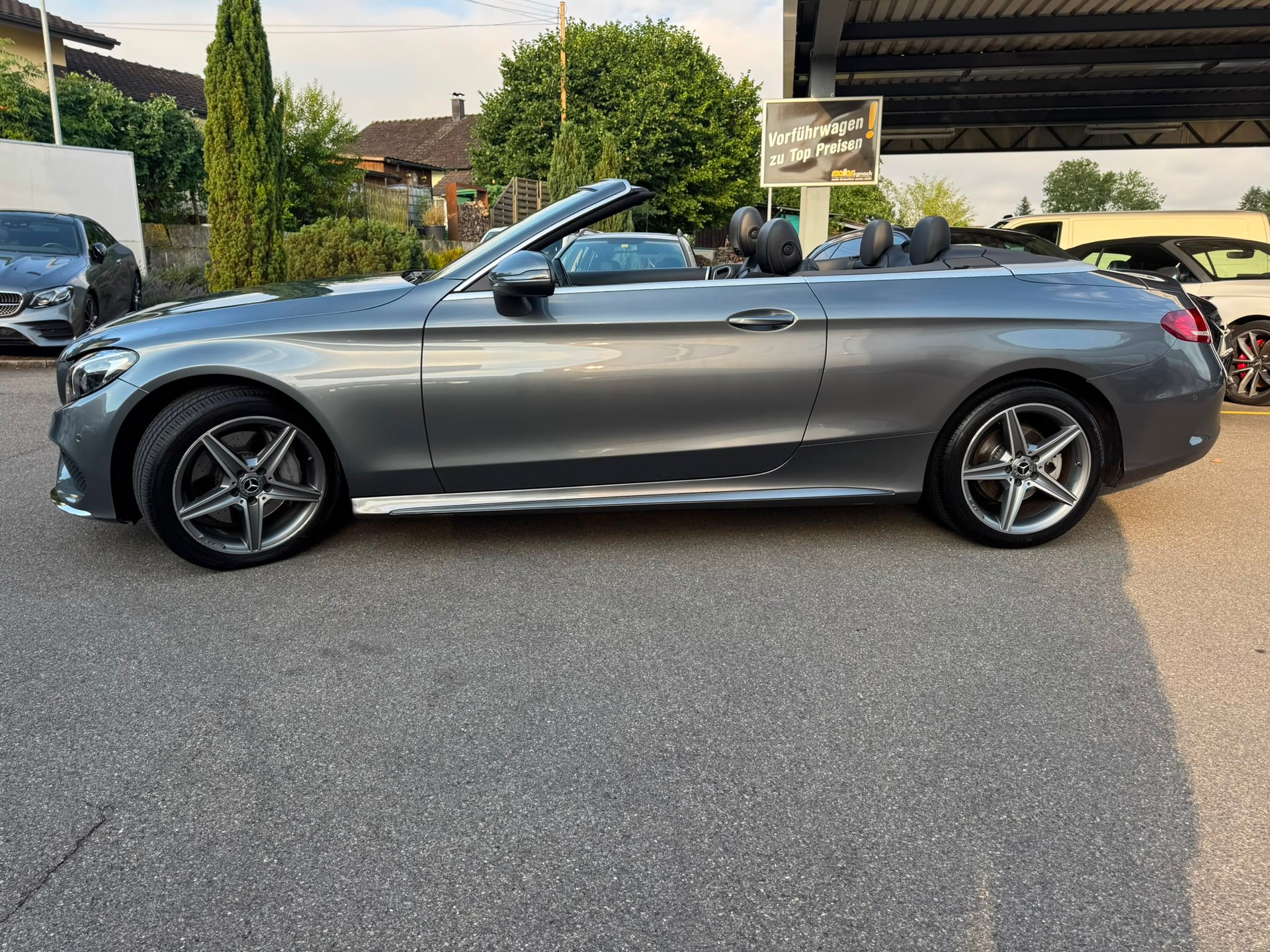 MERCEDES-BENZ C 300 Cabriolet AMG Line 9G-Tronic-image-3