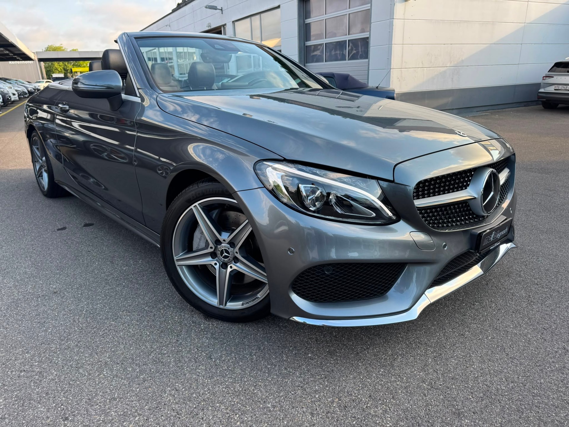 MERCEDES-BENZ C 300 Cabriolet AMG Line 9G-Tronic-image-2