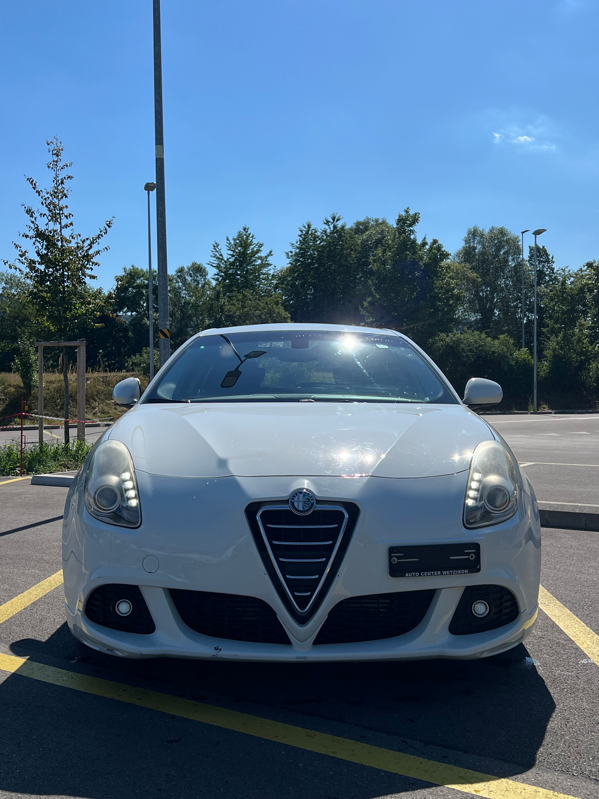 ALFA ROMEO Giulietta 2.0 JTDM Distinctive-image-1