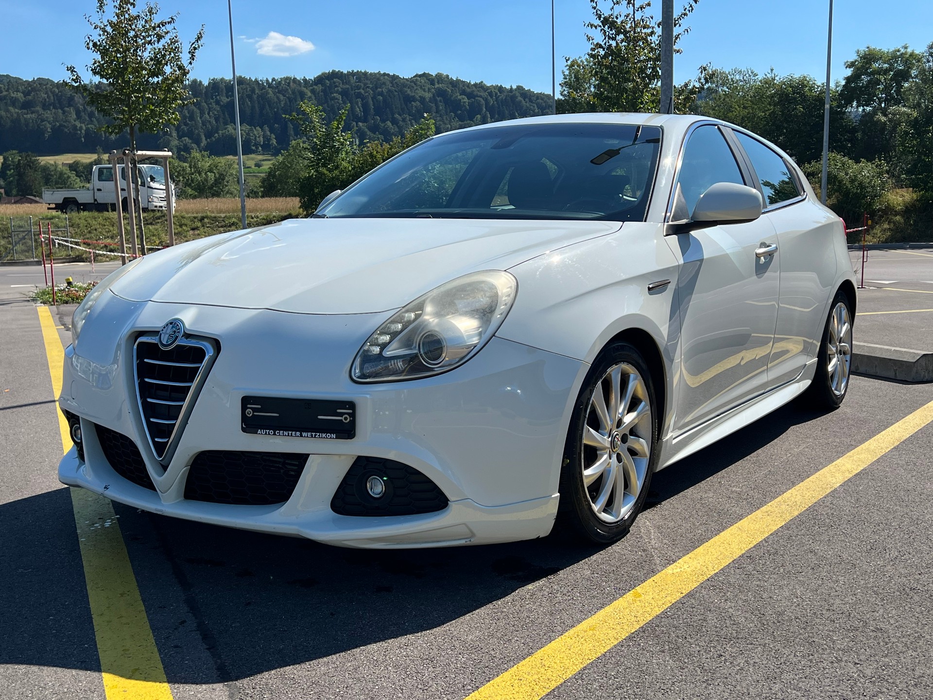 ALFA ROMEO Giulietta 2.0 JTDM Distinctive-image-0