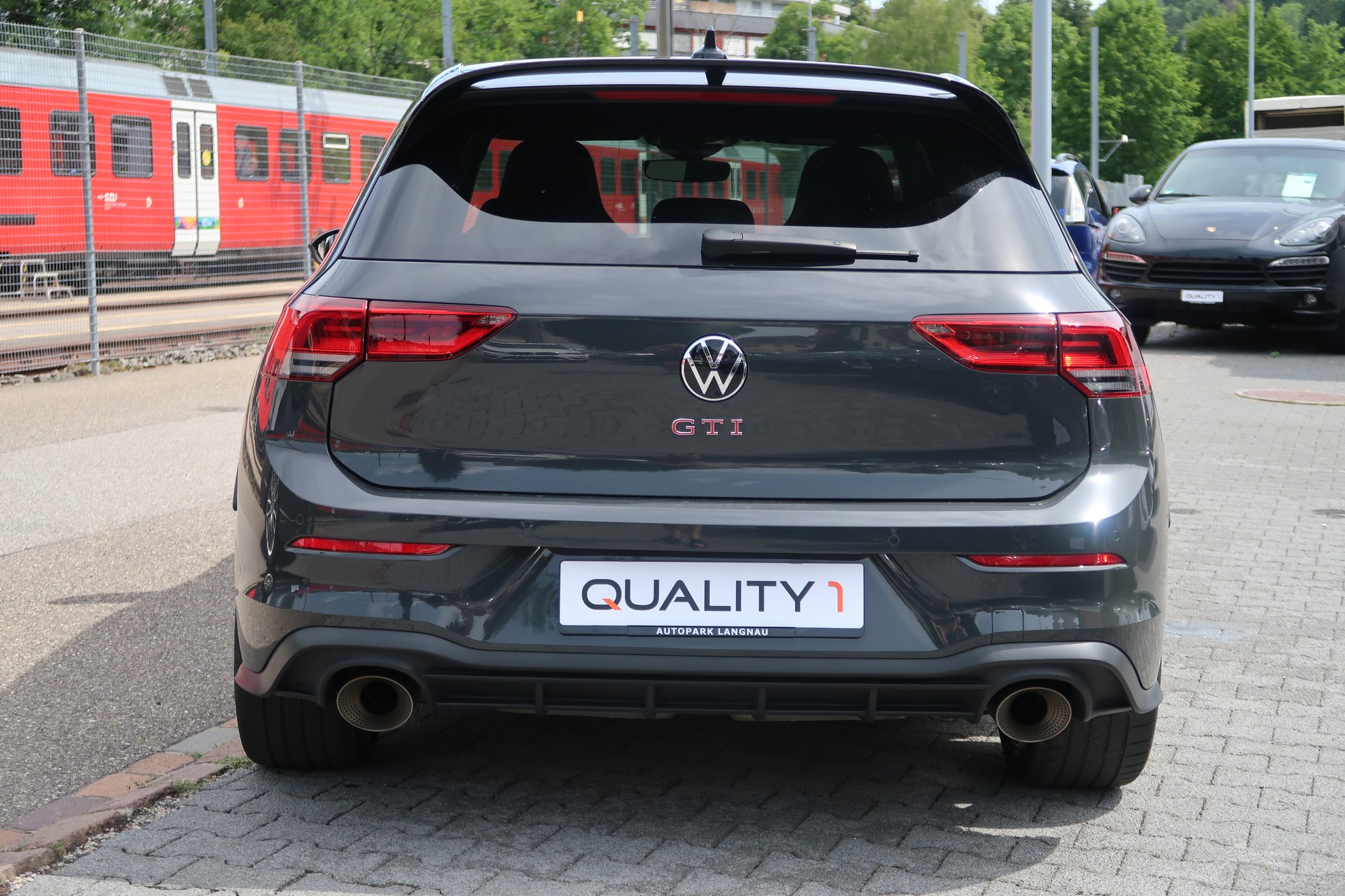 VW Golf 2.0 TSI GTI Clubsport DSG-image-5