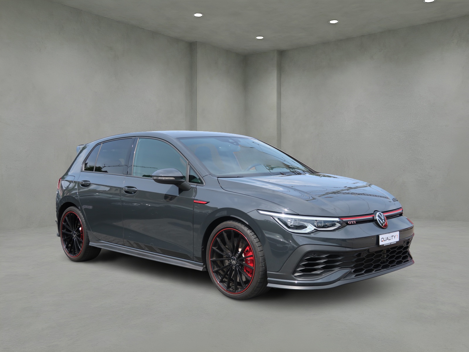 VW Golf 2.0 TSI GTI Clubsport DSG-image-2