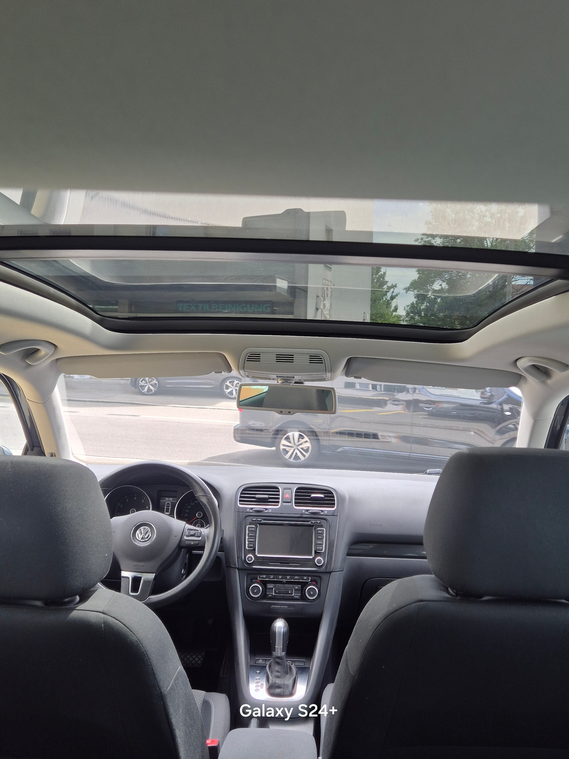 VW Golf Variant 1.4 TSI Team DSG-image-11