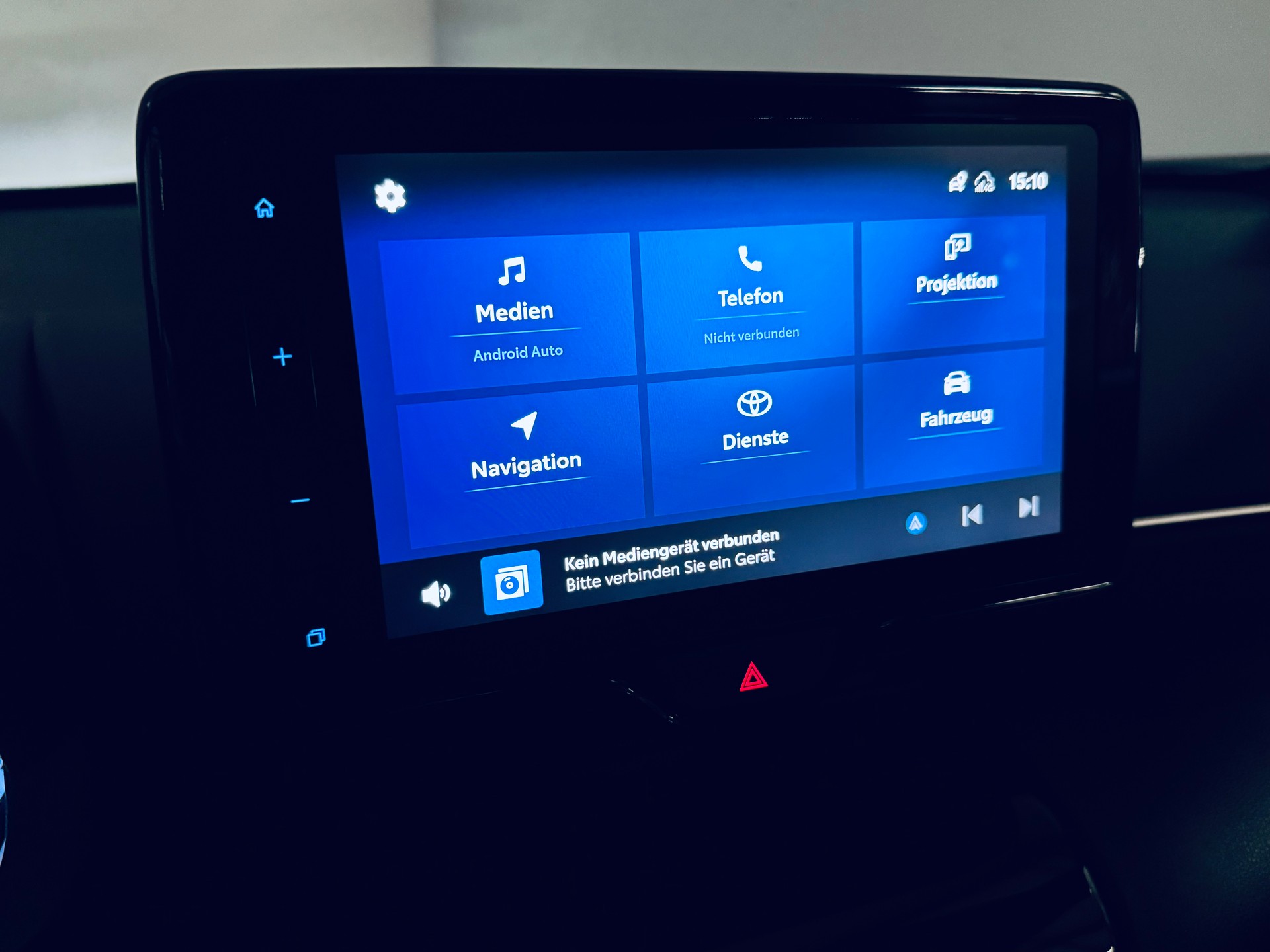 TOYOTA Yaris Cross 1.5 Trend e-CVT-image-16