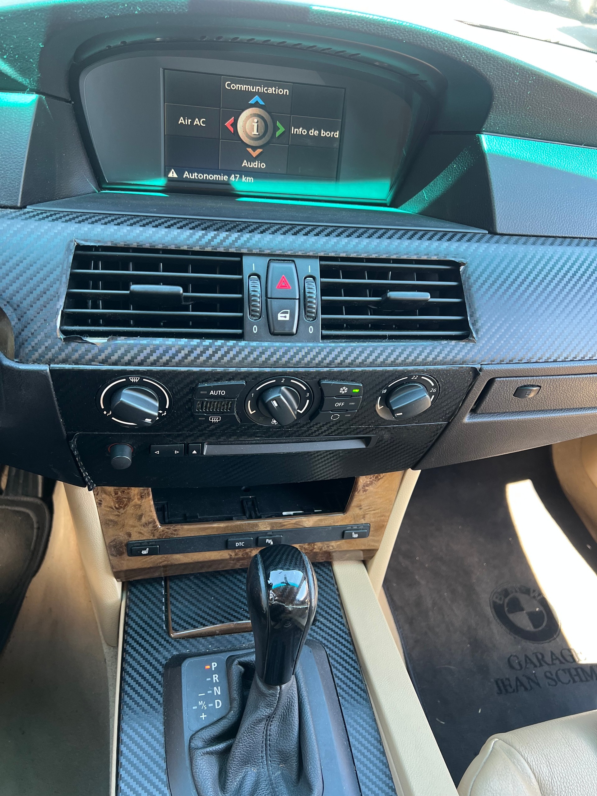 BMW 525i-image-11