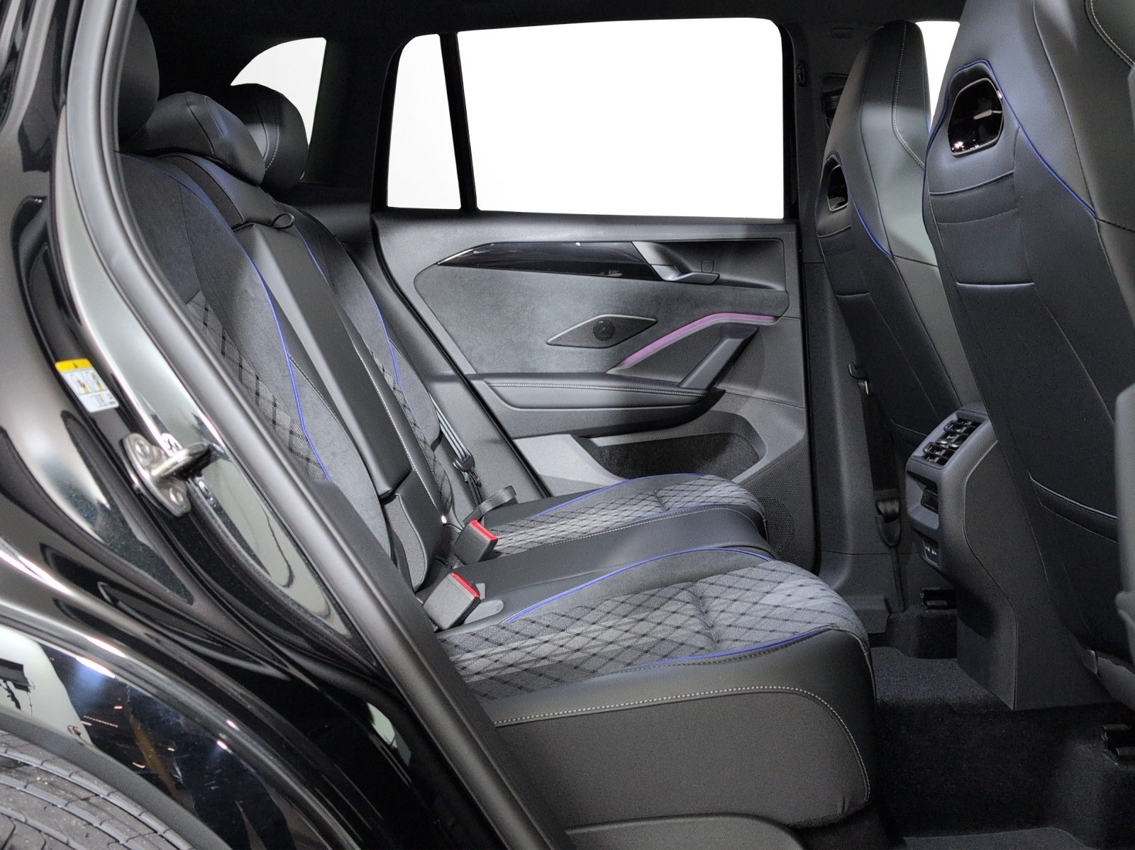 VW Tiguan 1.5 TSI evo2 mHEV R-Line DSG-image-8