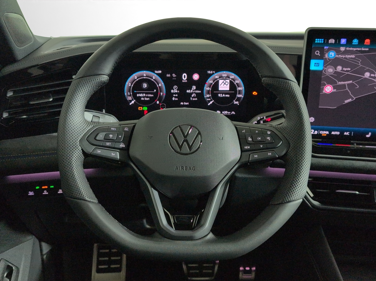 VW Tiguan 1.5 TSI evo2 mHEV R-Line DSG-image-11
