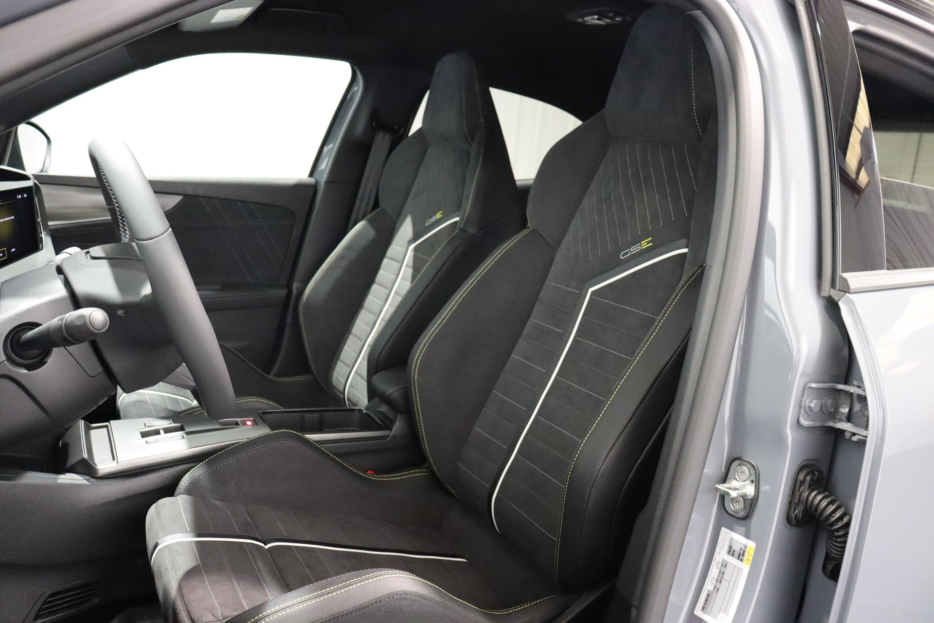 OPEL Mokka-e GSe-image-3