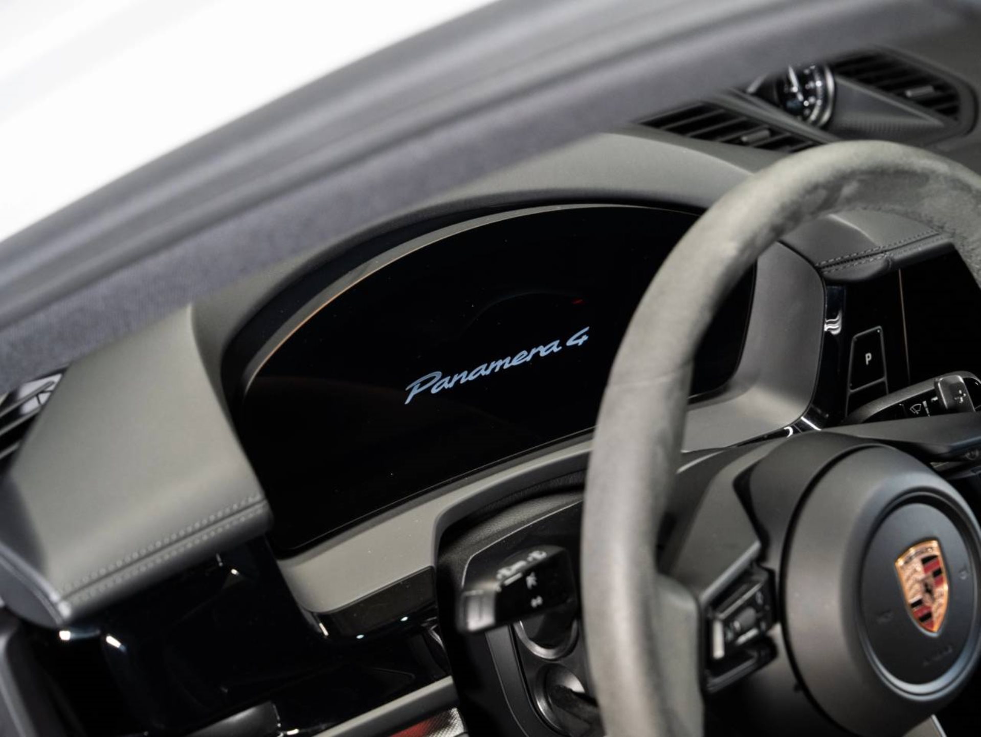 PORSCHE Panamera 4 E-Hybrid-image-11