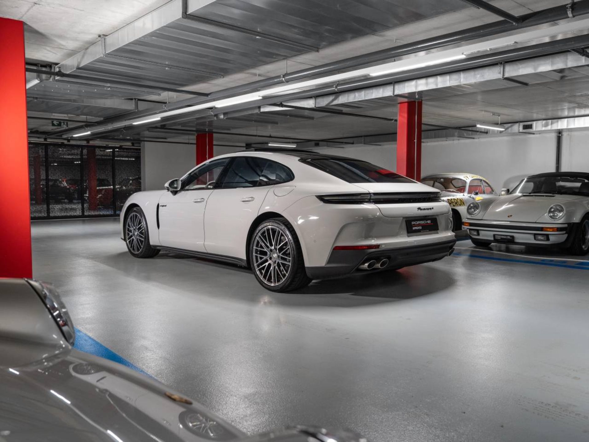 PORSCHE Panamera 4 E-Hybrid-image-2