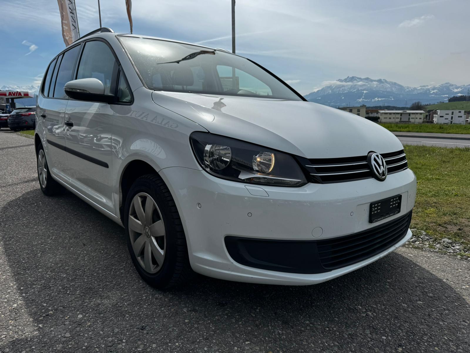 VW Touran 1.4 TSI Trendline DSG-image-2