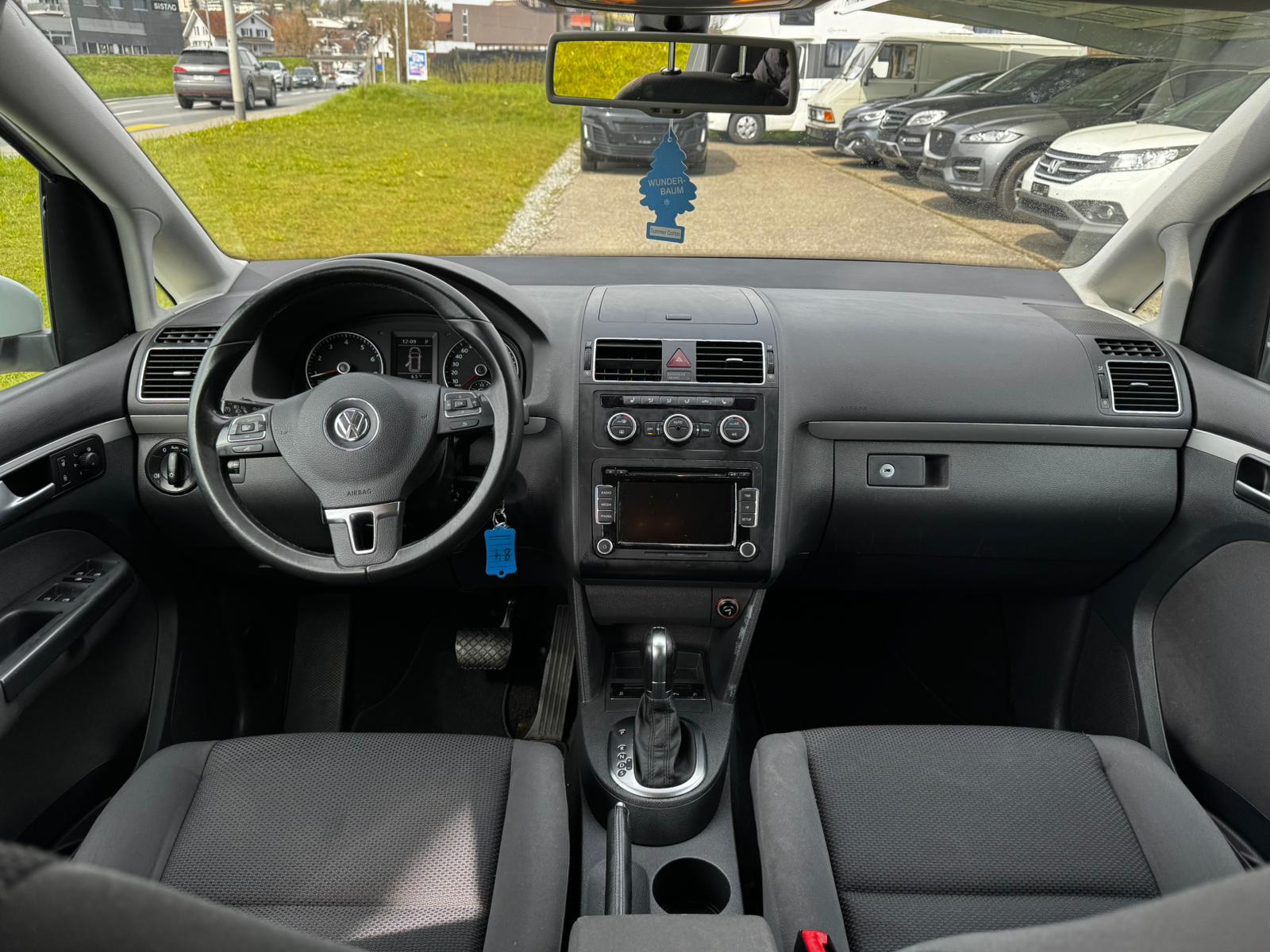 VW Touran 1.4 TSI Trendline DSG-image-8
