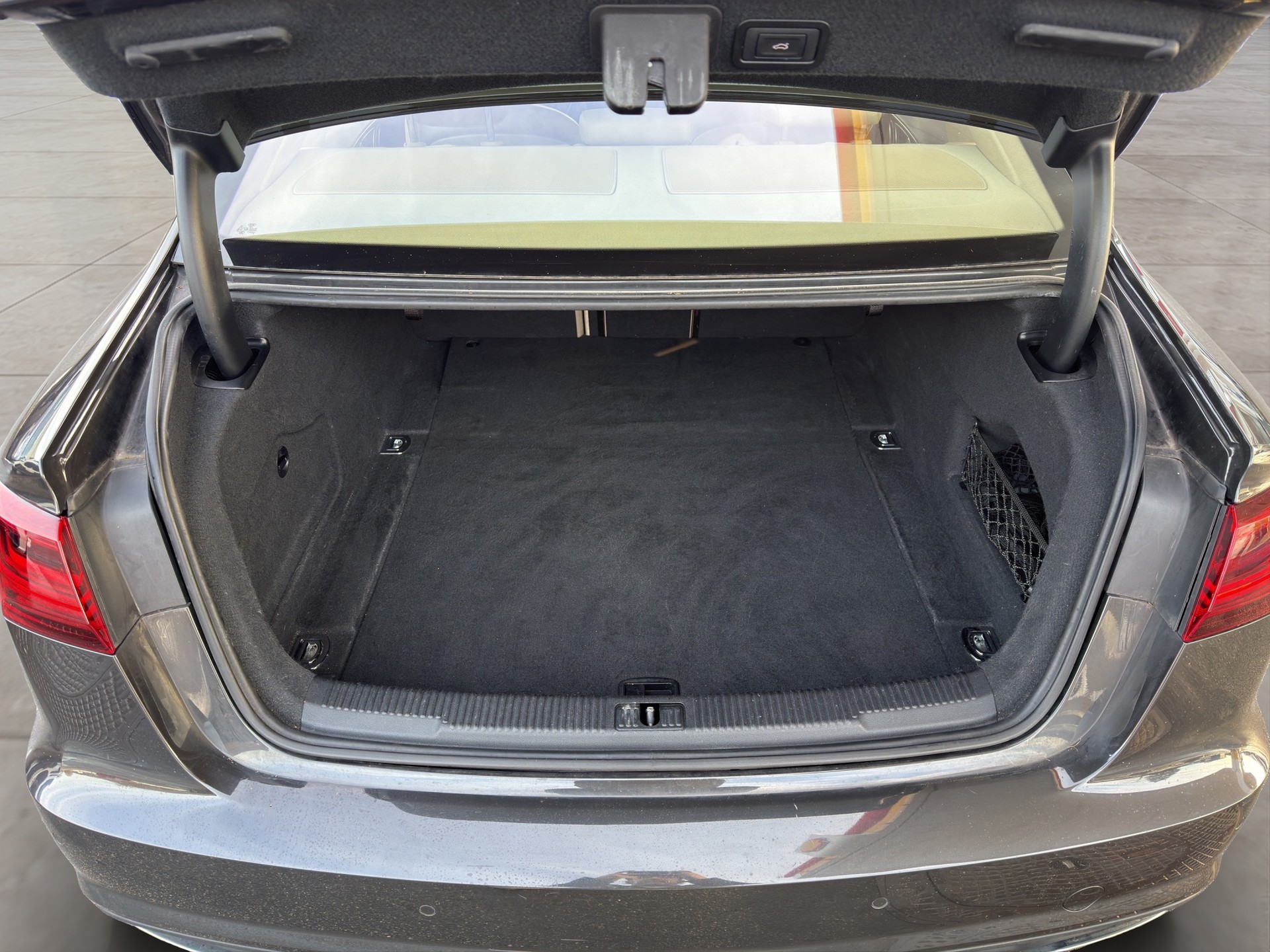 AUDI A6 3.0 V6 TDI 320 quattro-image-14