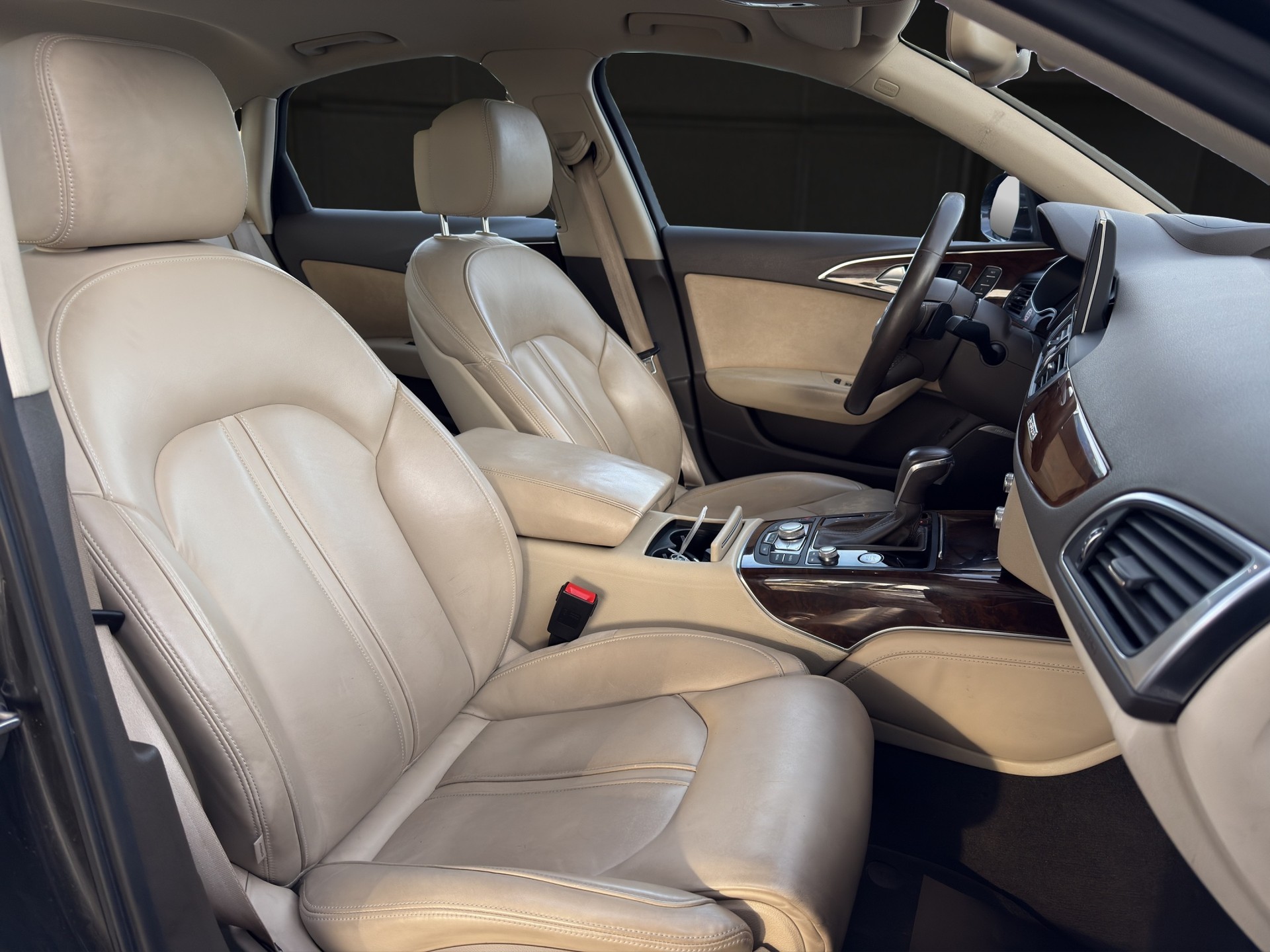AUDI A6 3.0 V6 TDI 320 quattro-image-10