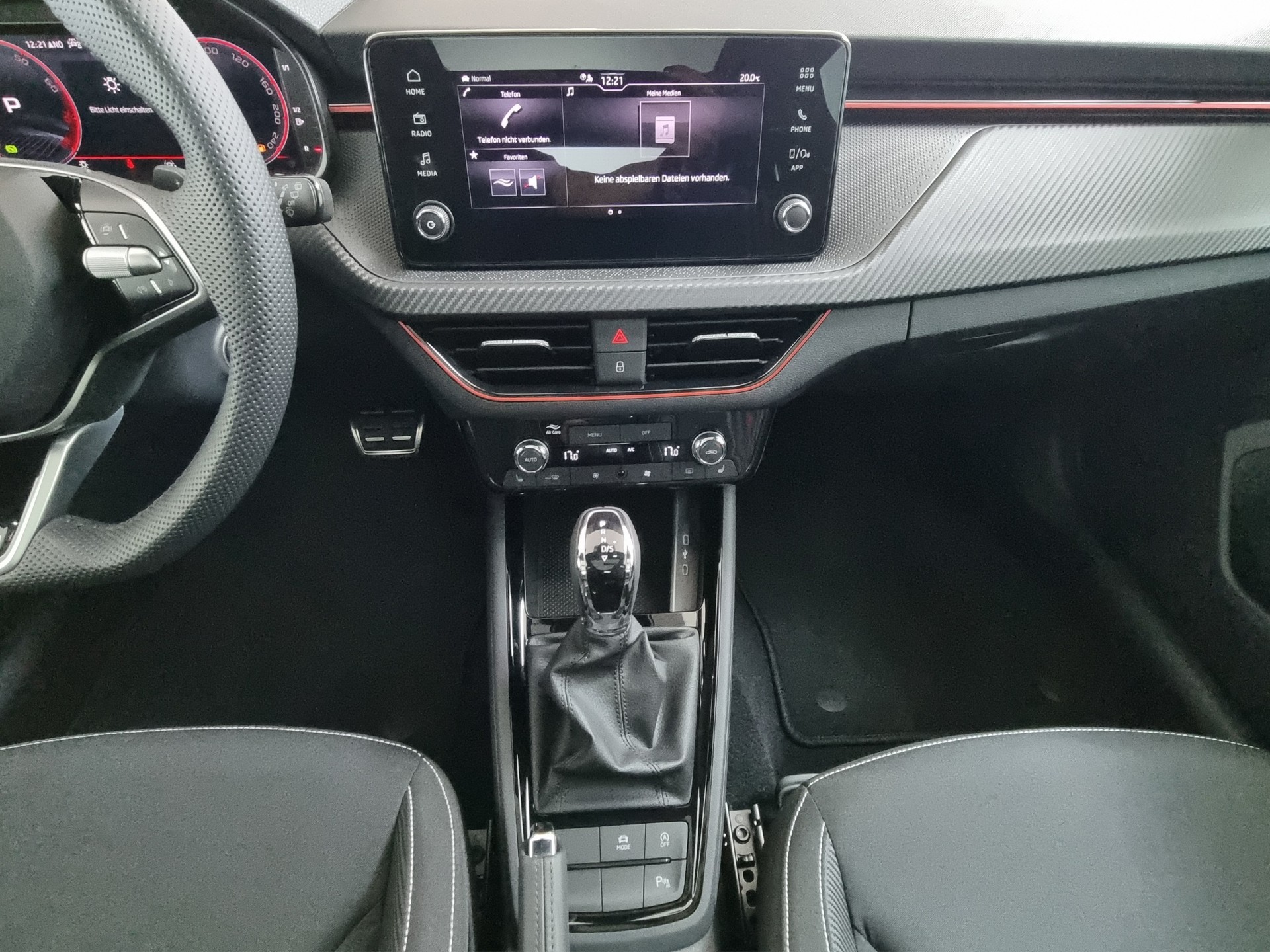 SKODA Kamiq 1.5 TSI Monte Carlo DSG-image-9