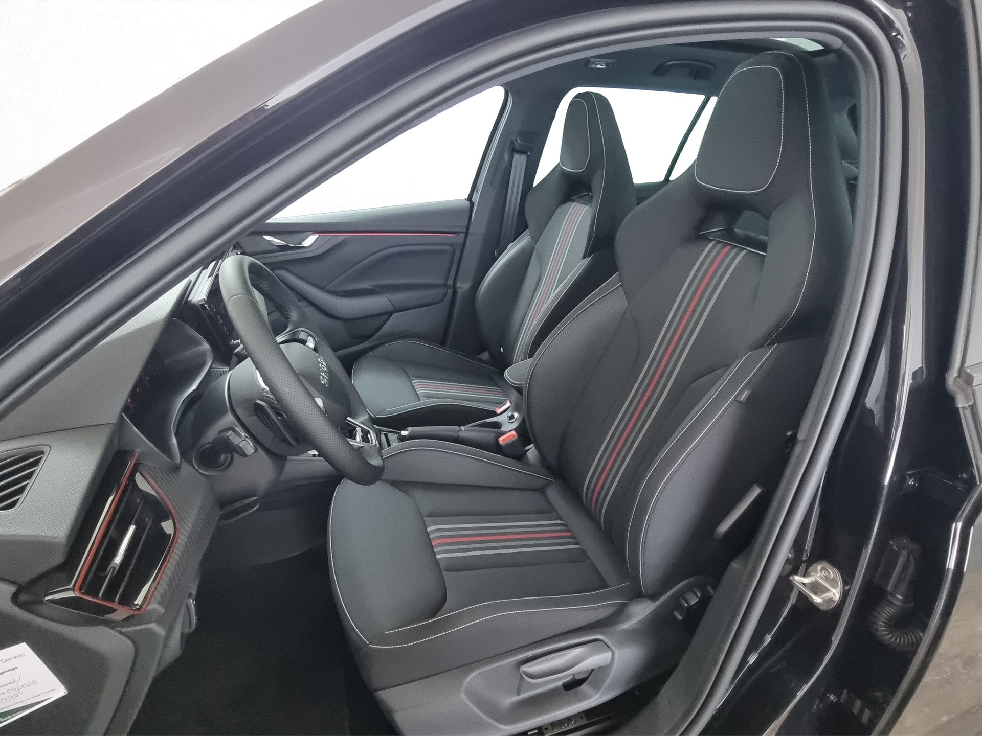 SKODA Kamiq 1.5 TSI Monte Carlo DSG-image-5