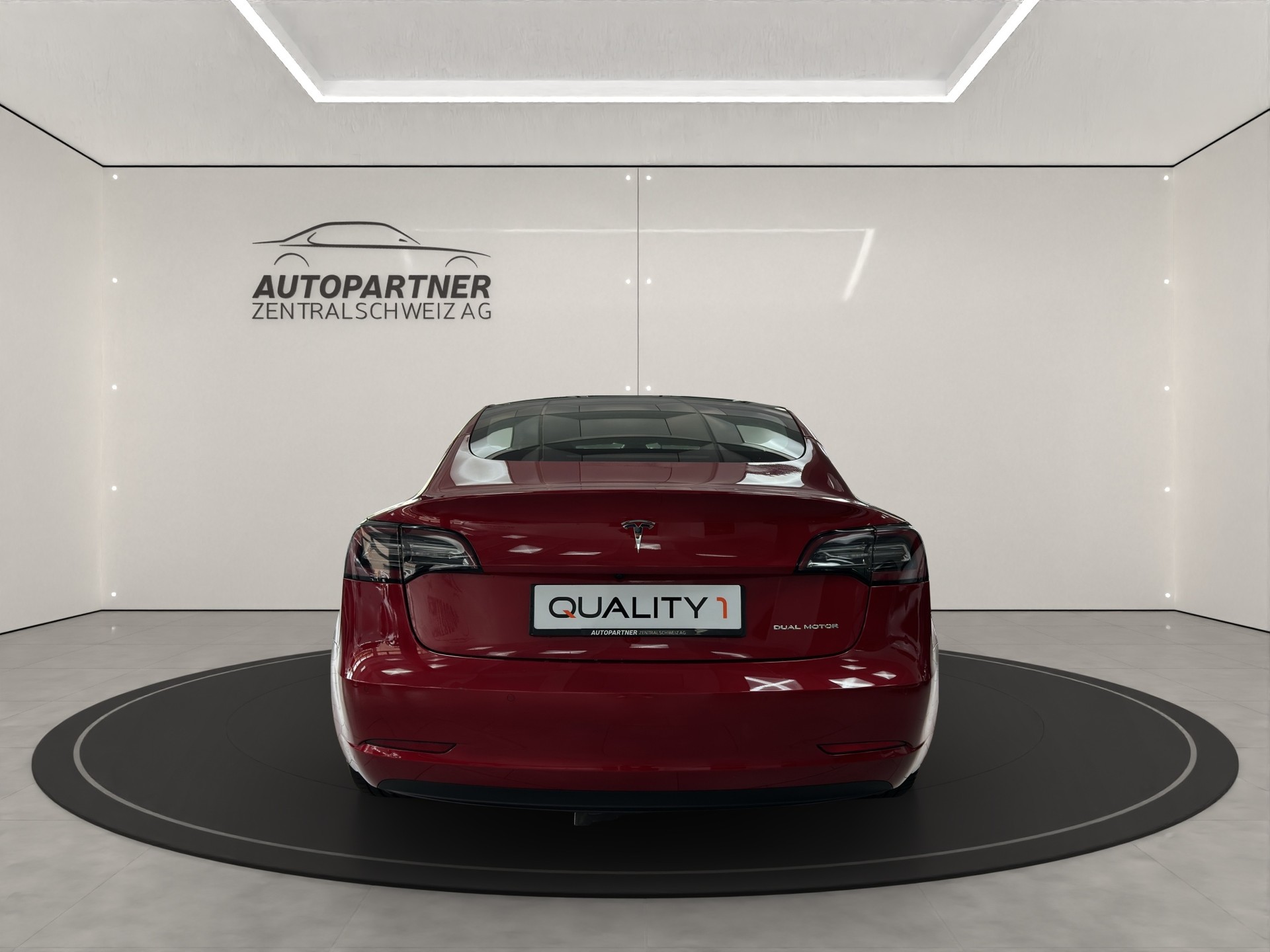 TESLA Model 3 Long Range Dual Motor AWD-image-4