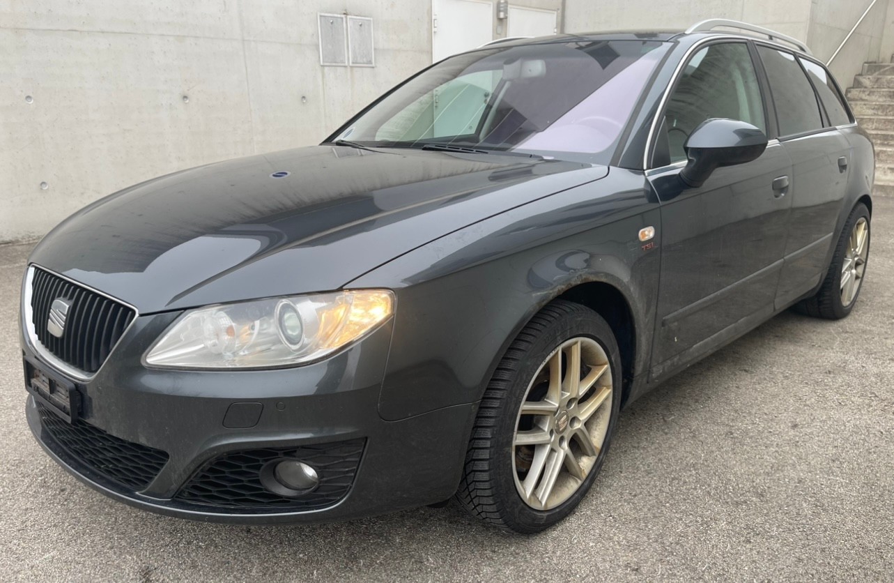 SEAT Exeo ST 2.0 TSI Sport multitronic-image-1
