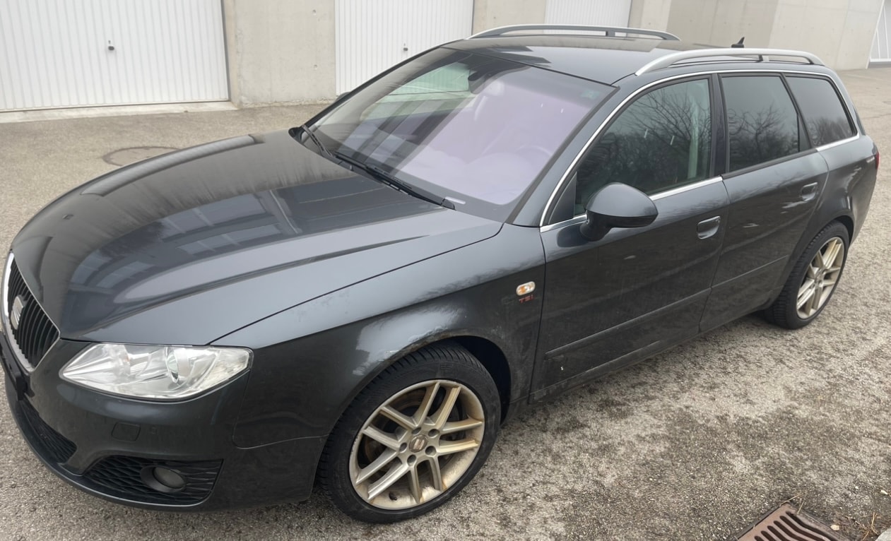SEAT Exeo ST 2.0 TSI Sport multitronic-image-5