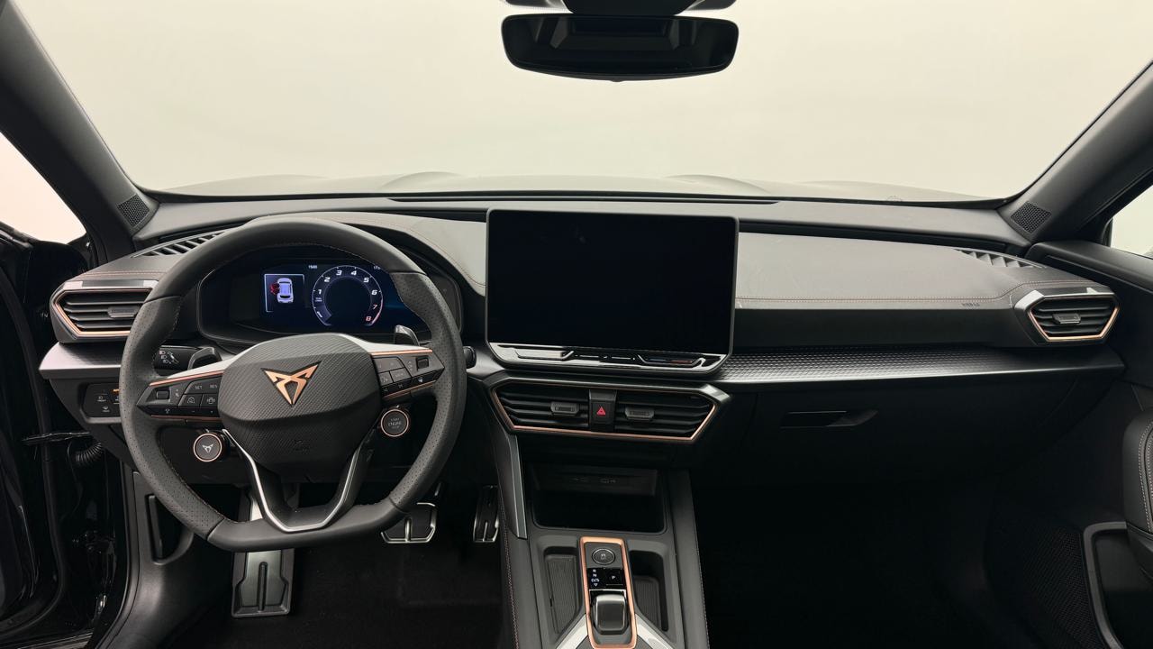 CUPRA Formentor 2.0TSI VZ Black Edtion-image-5