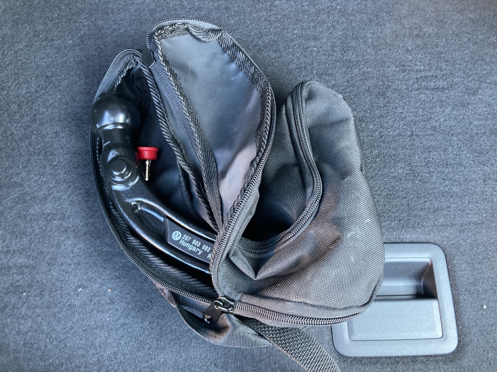 VW Taigo 1.5 TSI R-Line DSG-image-13