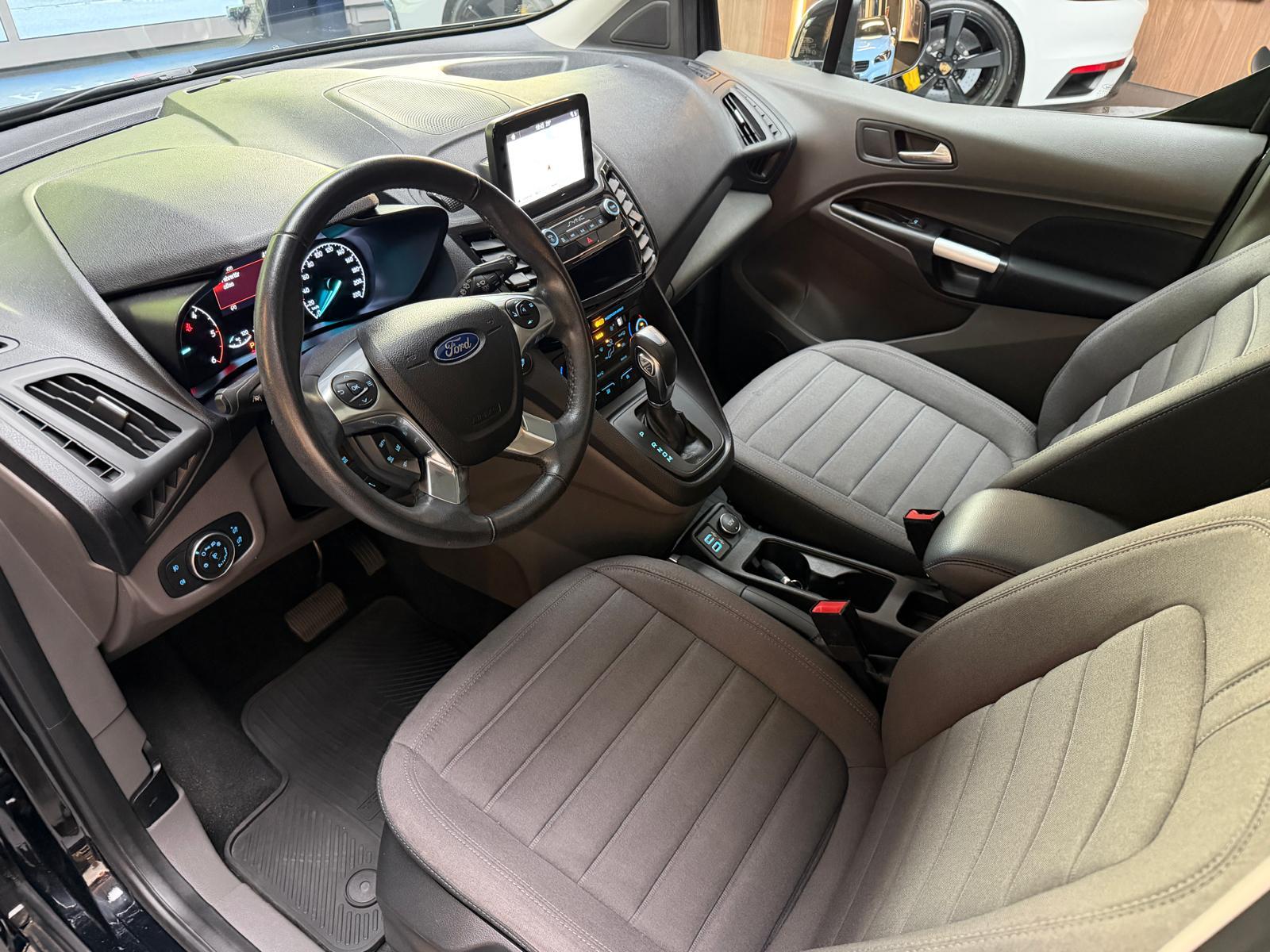 FORD Tourneo Grand Connect 1.5 EcoBlue 120 Titanium-image-11