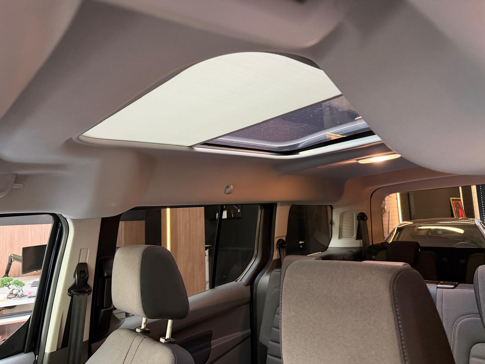 FORD Tourneo Grand Connect 1.5 EcoBlue 120 Titanium-image-18