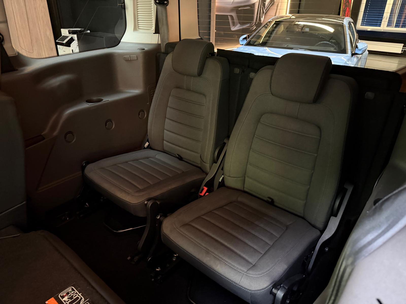 FORD Tourneo Grand Connect 1.5 EcoBlue 120 Titanium-image-16