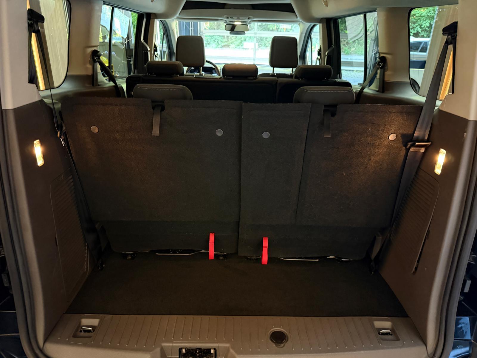 FORD Tourneo Grand Connect 1.5 EcoBlue 120 Titanium-image-15