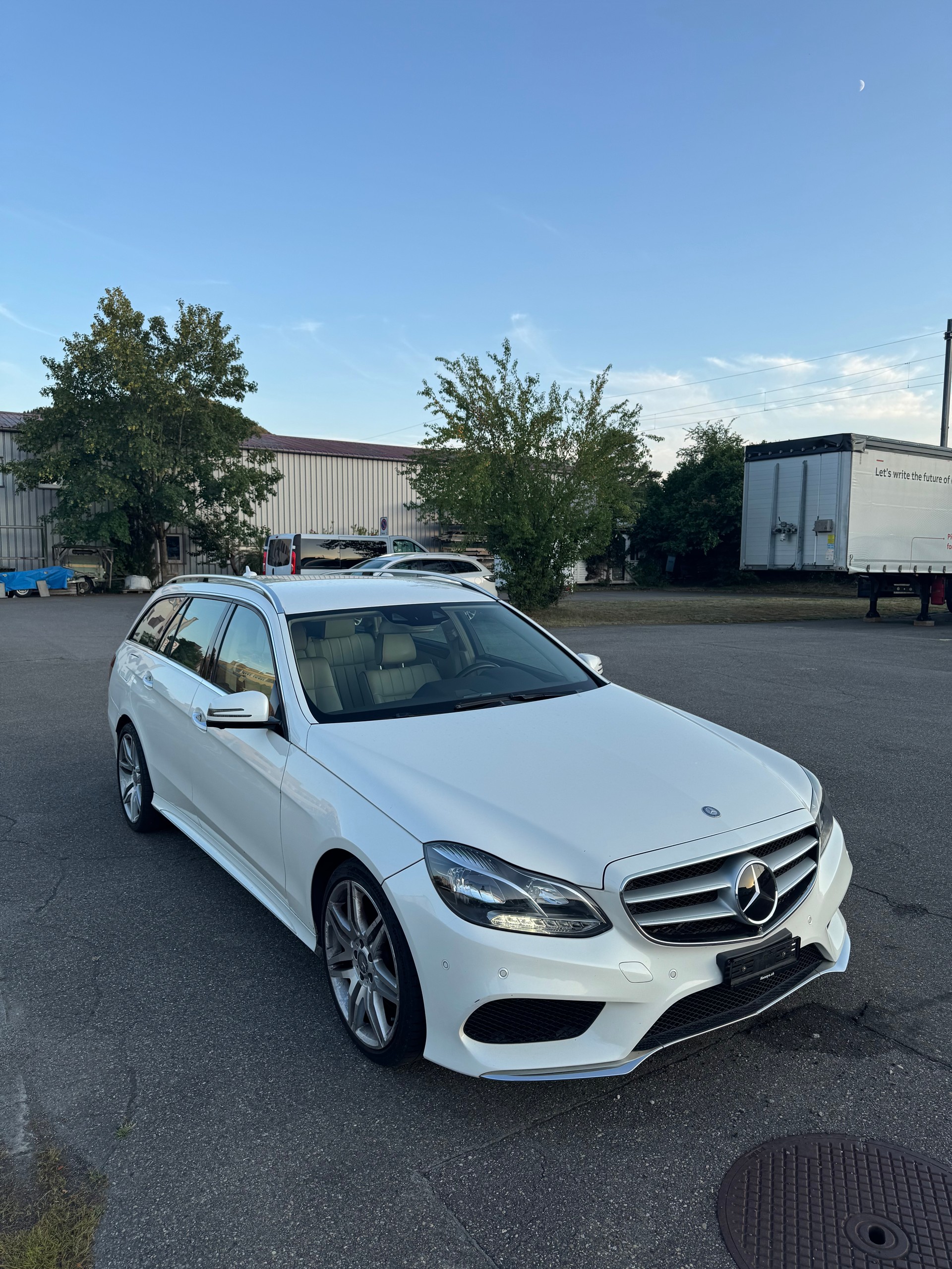 MERCEDES-BENZ E 400 Avantgarde 4Matic 7G-Tronic-image-0